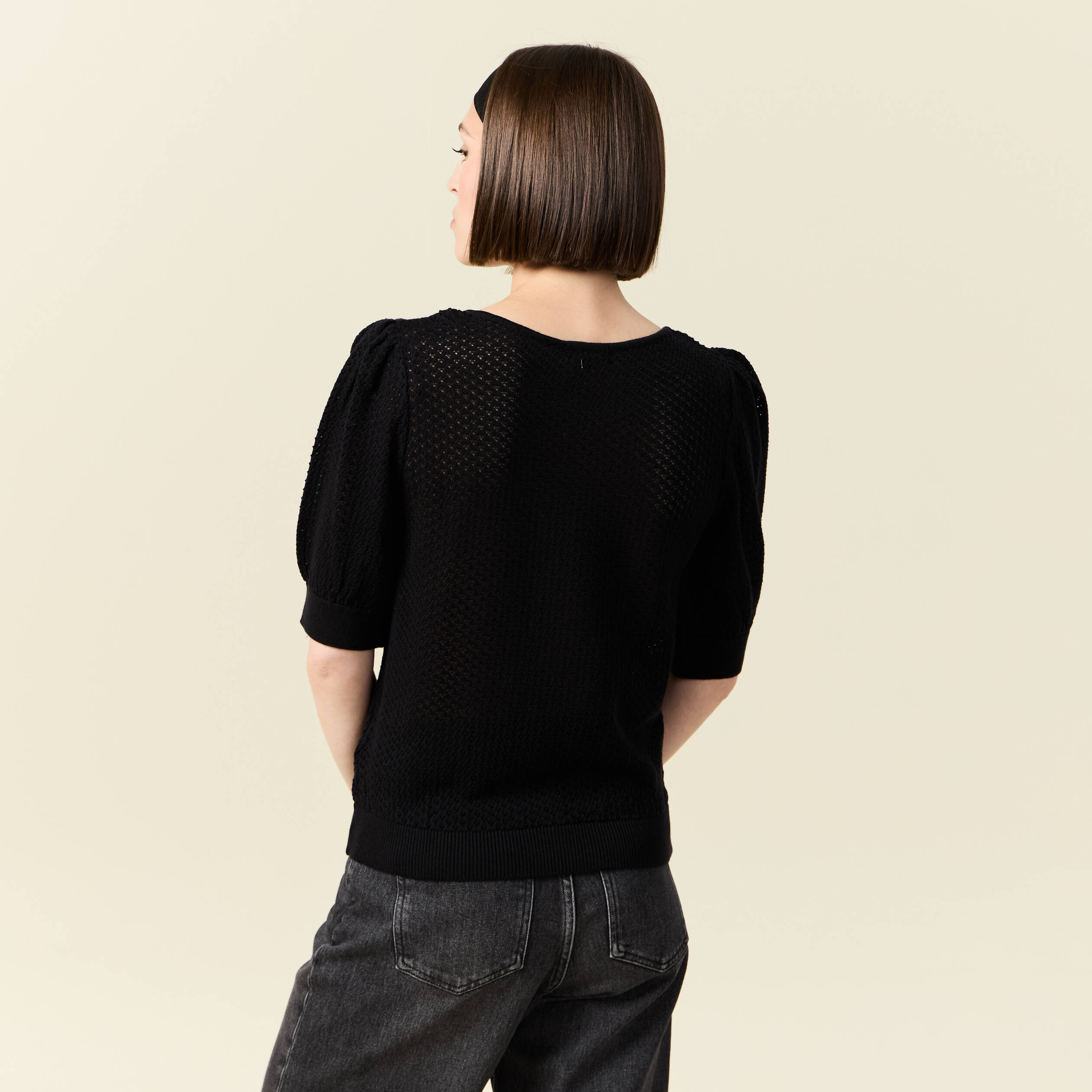 pull manches courtes ajoure noir femme Pull manches courtes ajouré noir femme