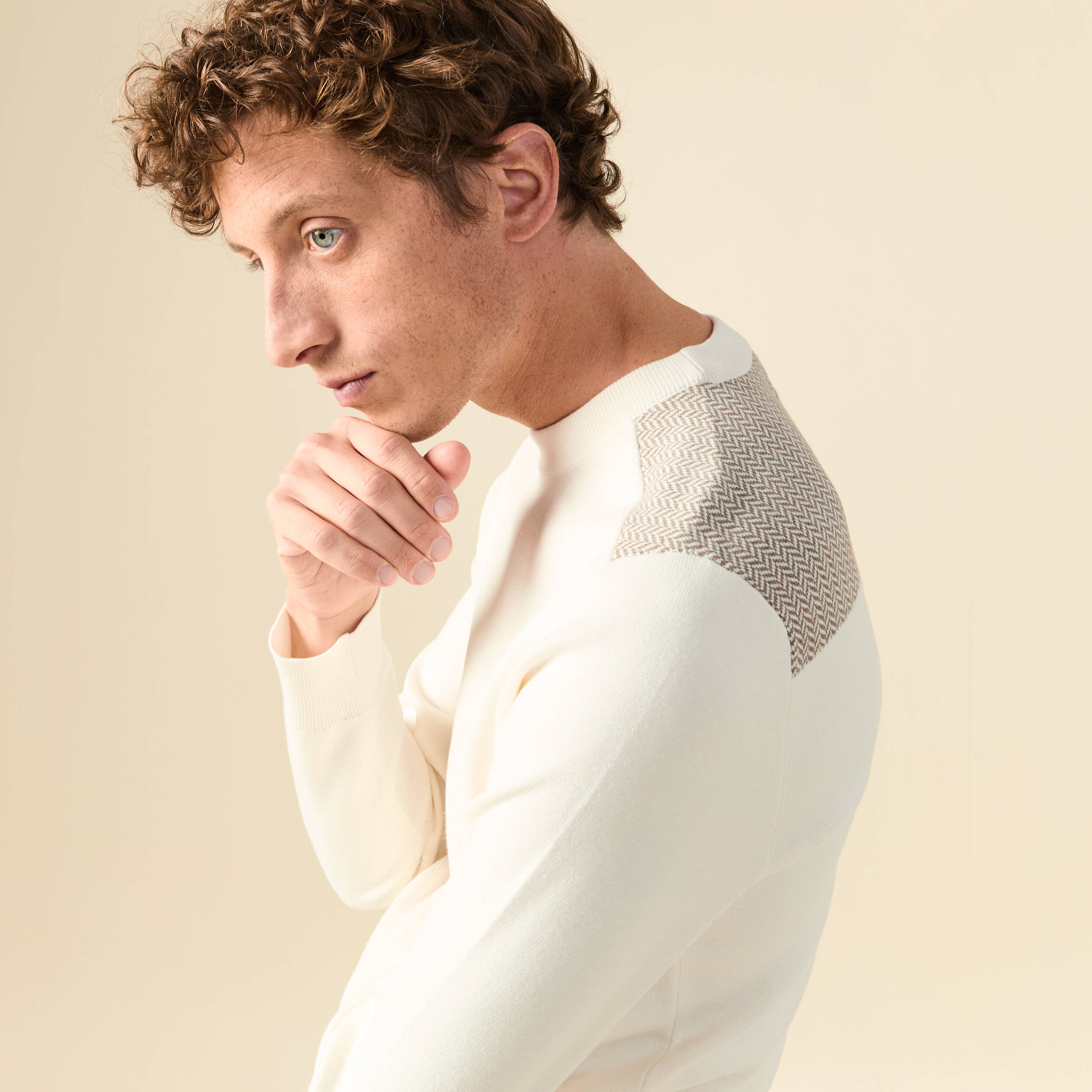 Pull fin col rond manches longues ecru homme