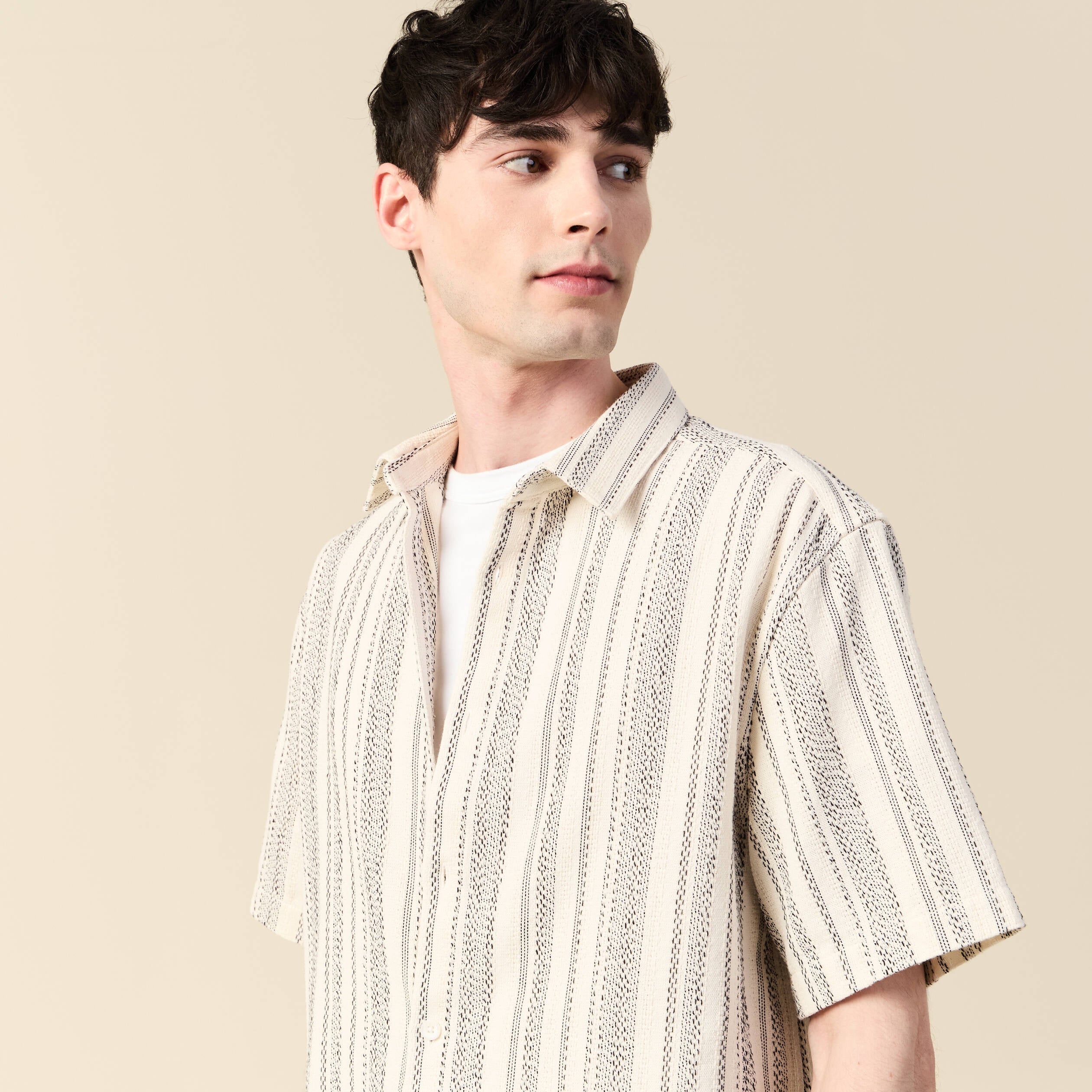 Chemise col classique manches courtes ecru homme