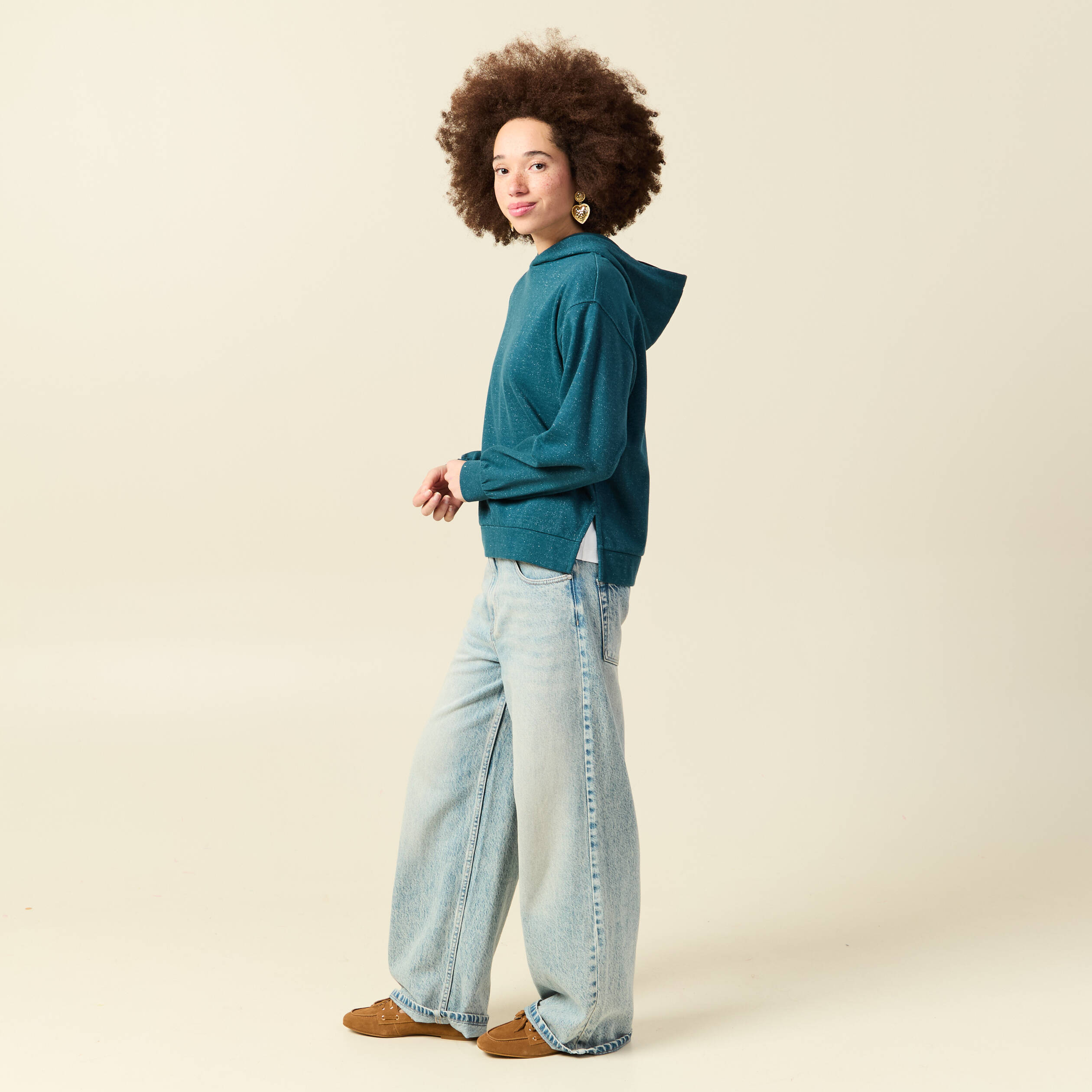 Sweat &agrave; capuche manches longues brillant bleu canard femme