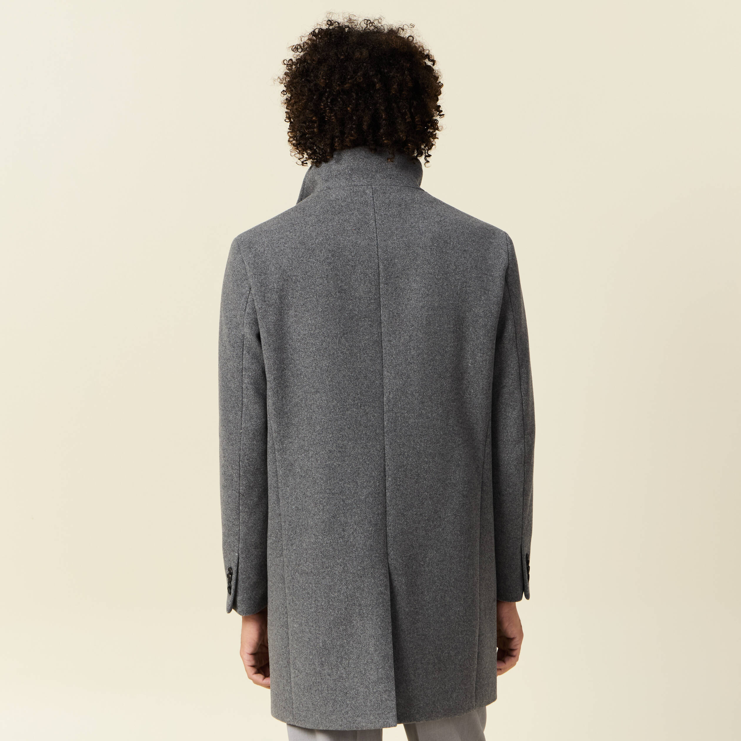 manteau ajuste boutonne gris fonce homme Manteau ajusté boutonné gris foncé homme