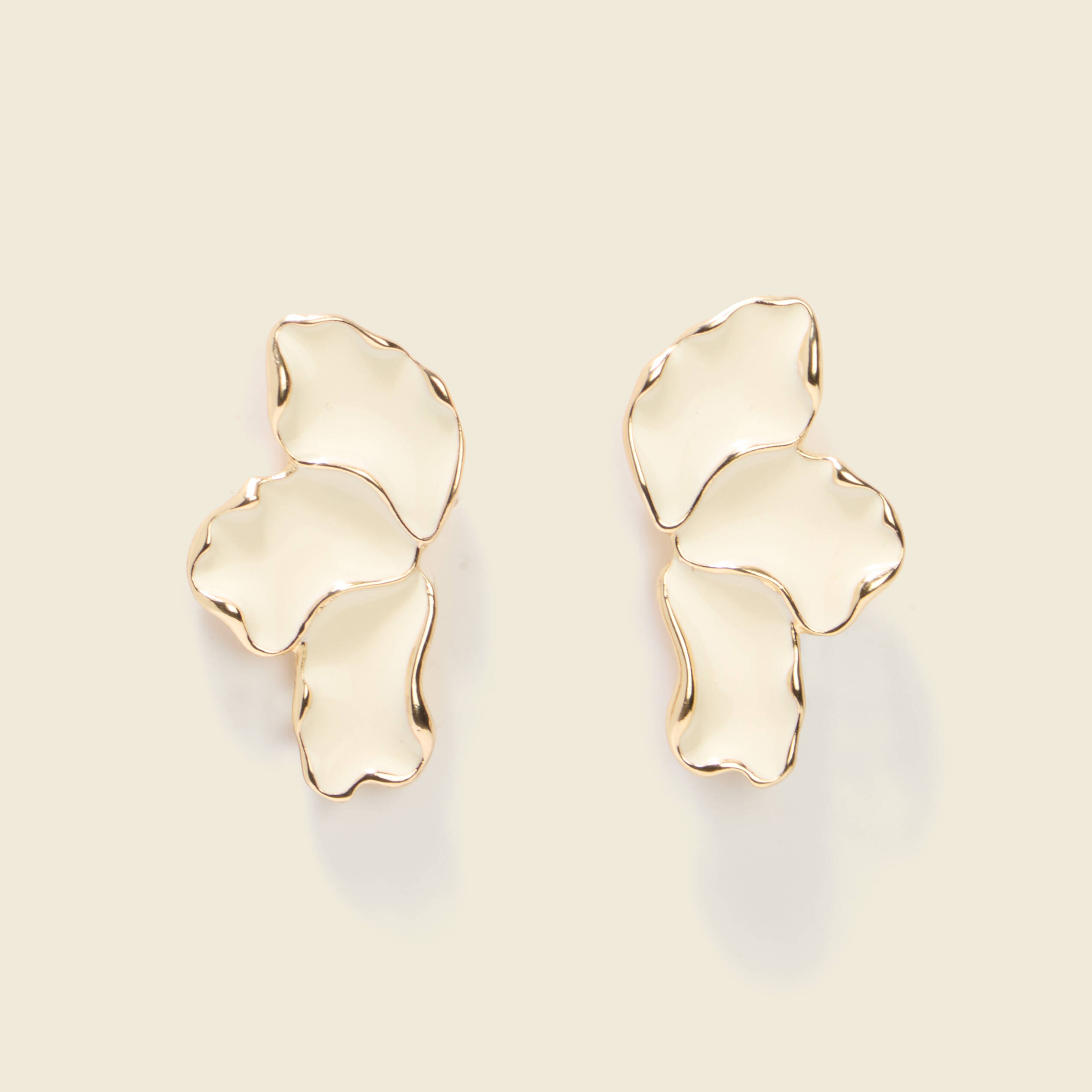 Boucles d'oreilles creme femme