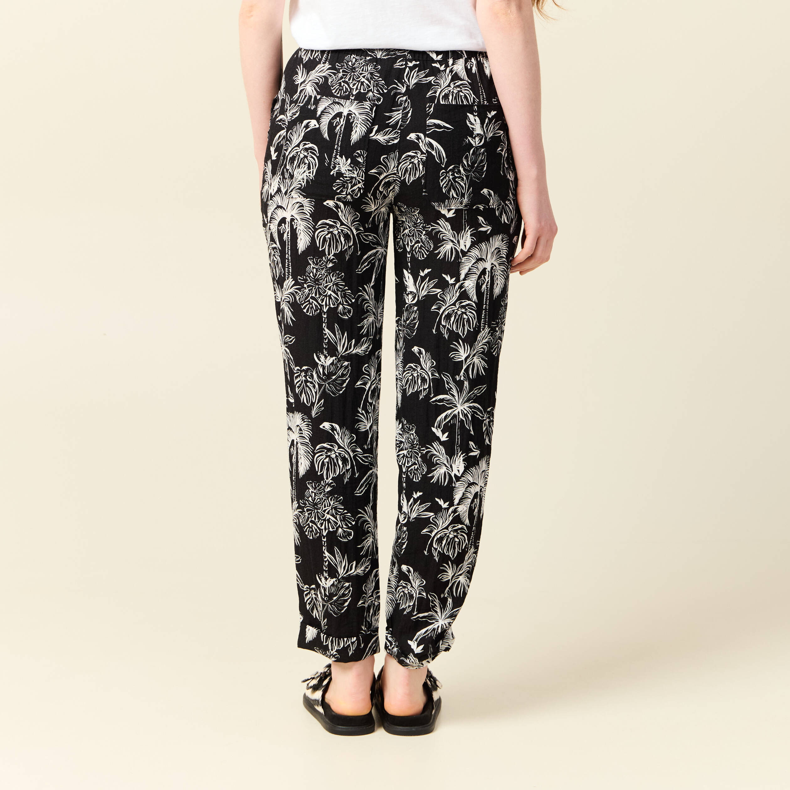 pantalon carotte fluide noir femme Pantalon carotte fluide noir femme