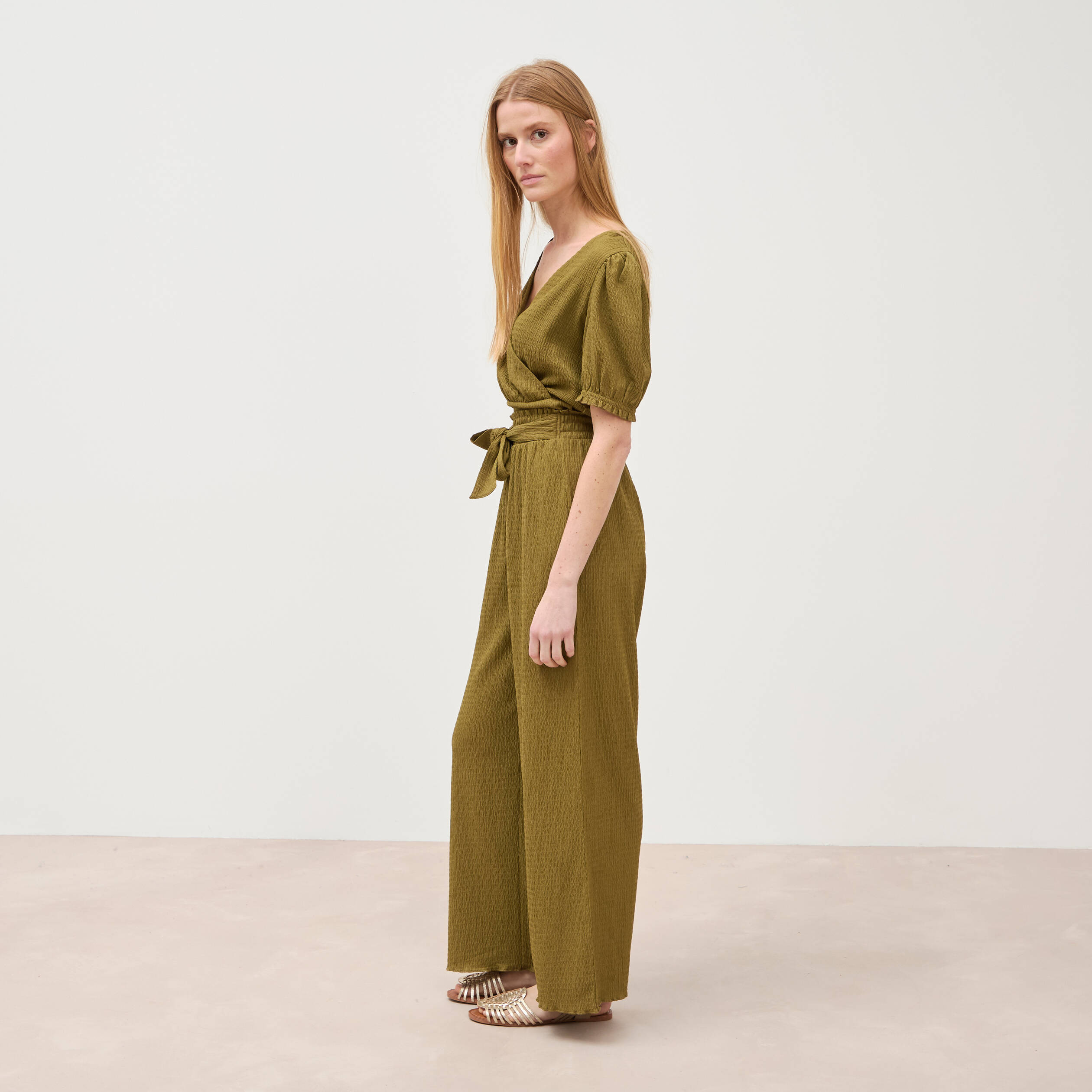 Pantalon loose avec ceinture vert kaki femme