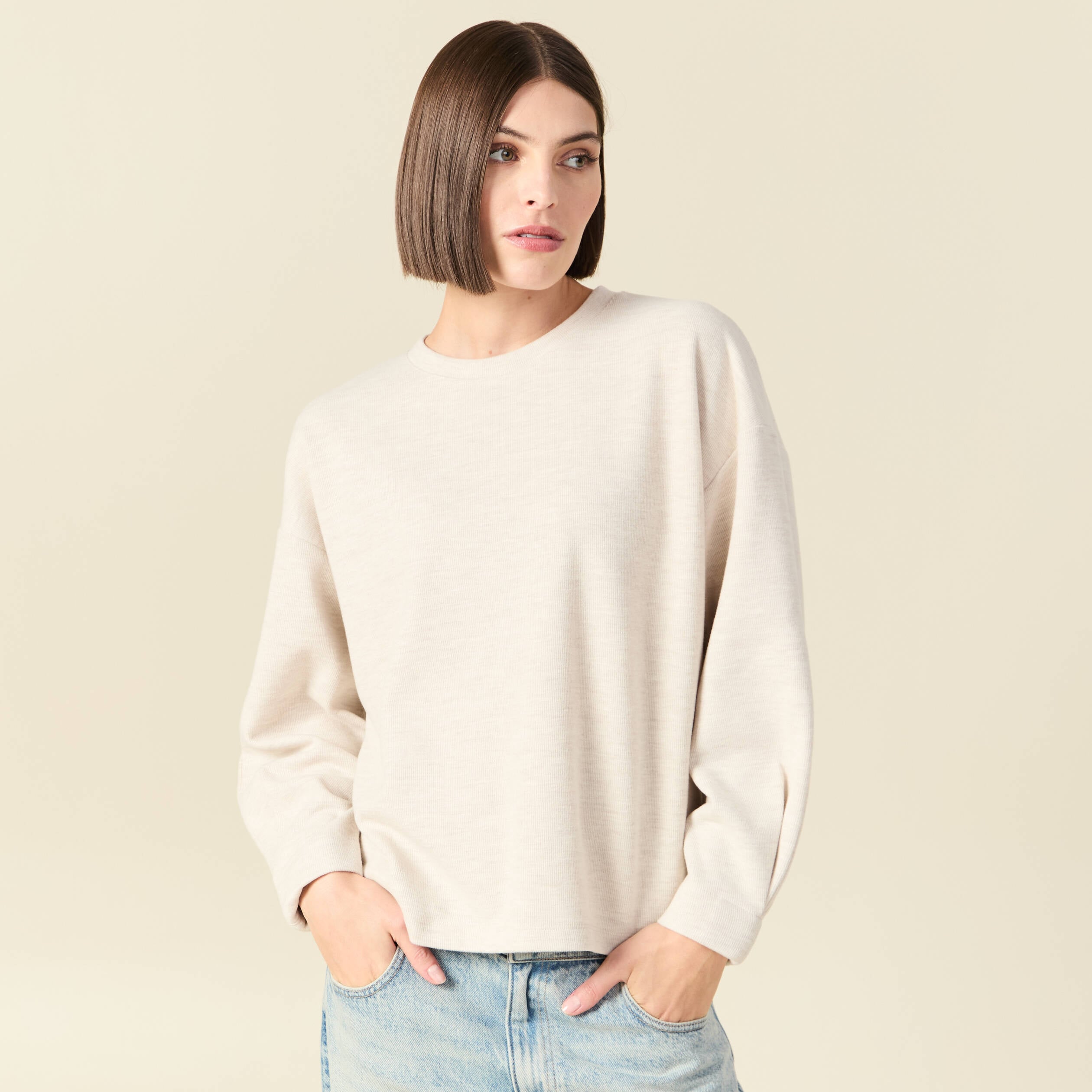 Sweat oversize col rond manches longues creme femme
