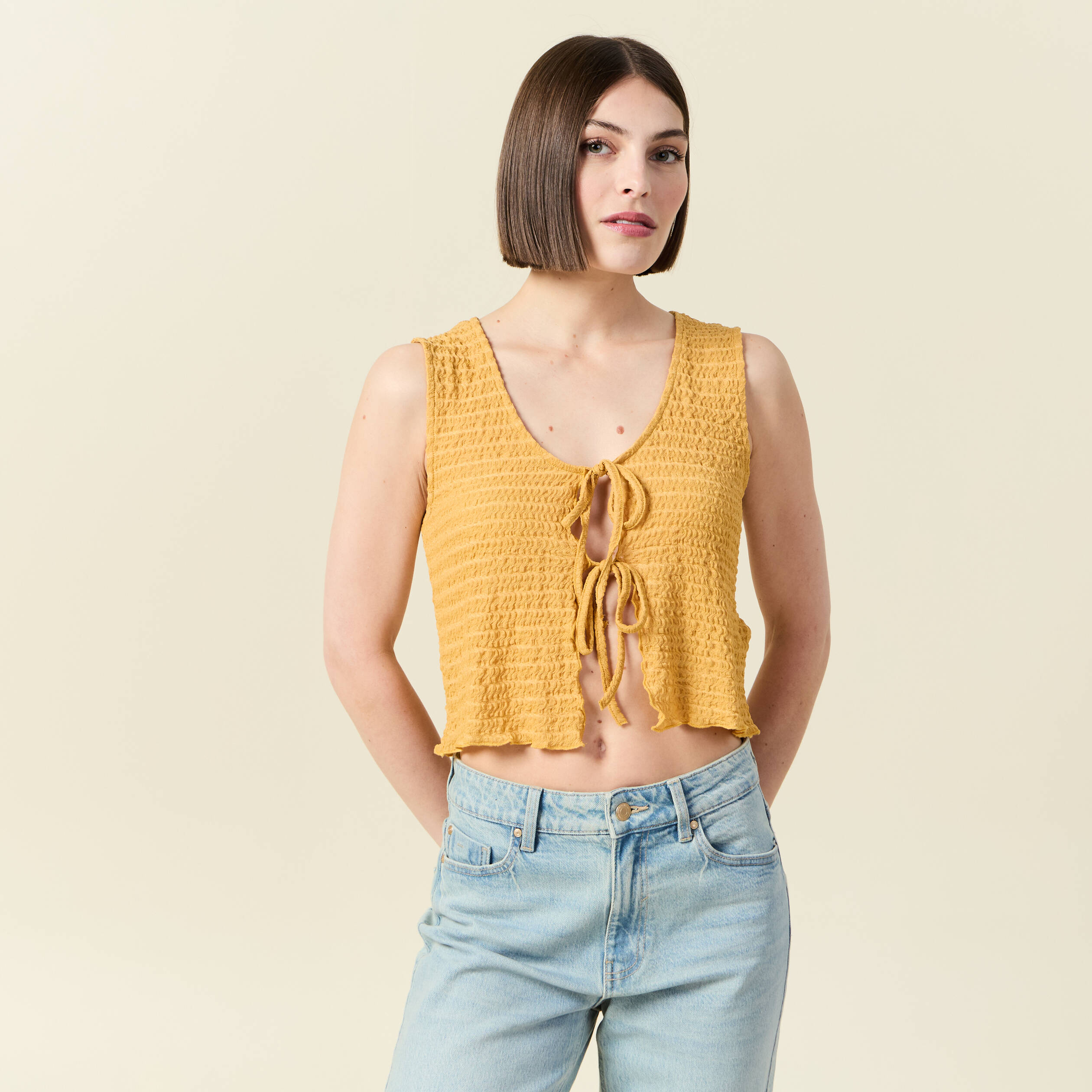 Débardeur droit cropped col rond jaune moutarde femme