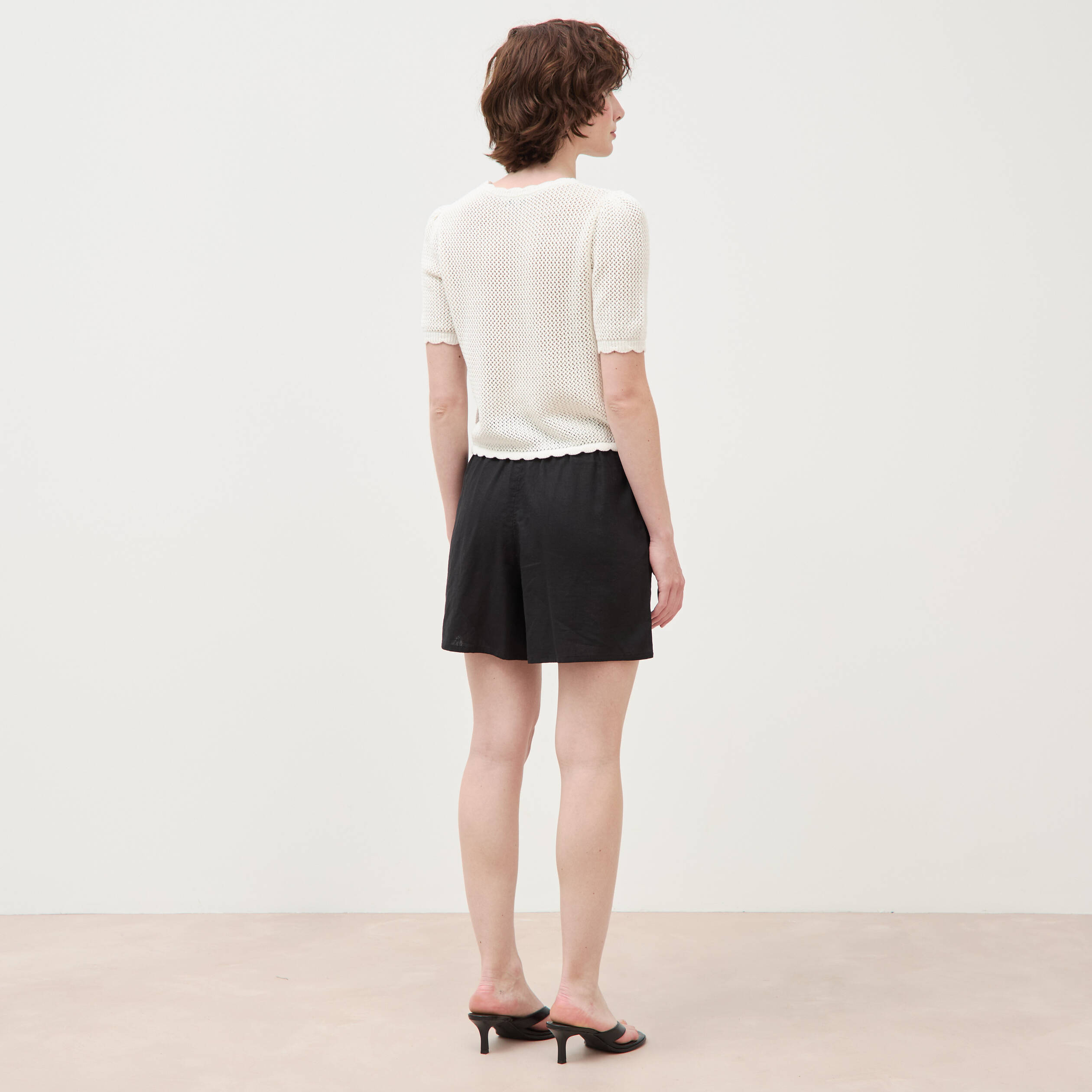 Short taille haute noir femme