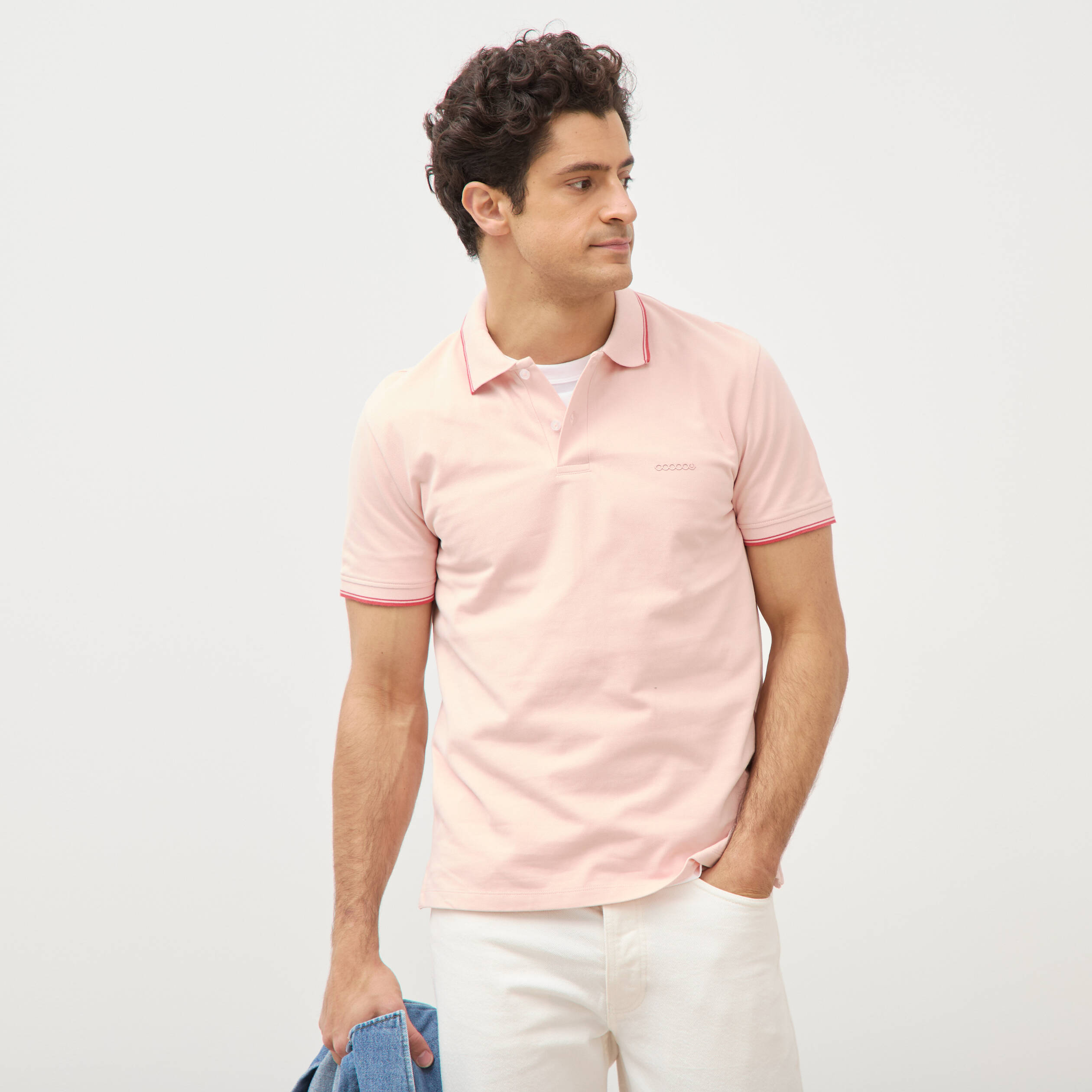 Polo cintr&eacute; en coton manches courtes rose poudr&eacute;e homme