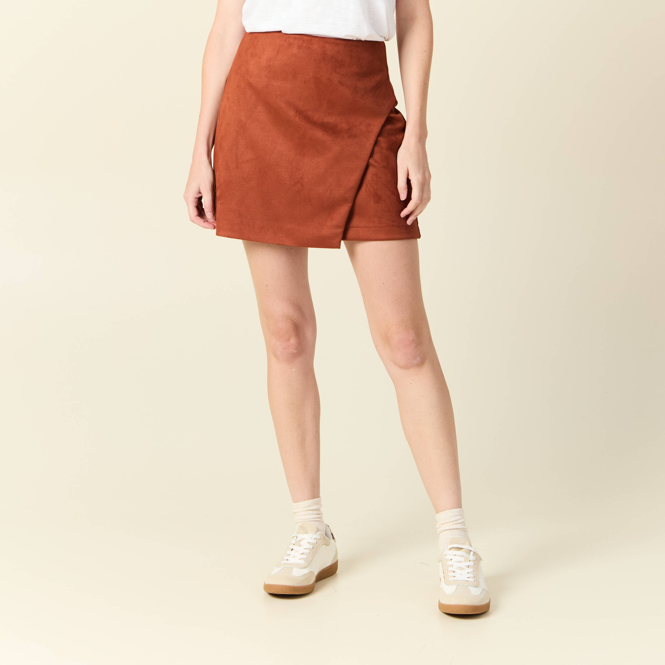 jupe droite suedine marron cognac femme Jupe droite suédine marron cognac femme