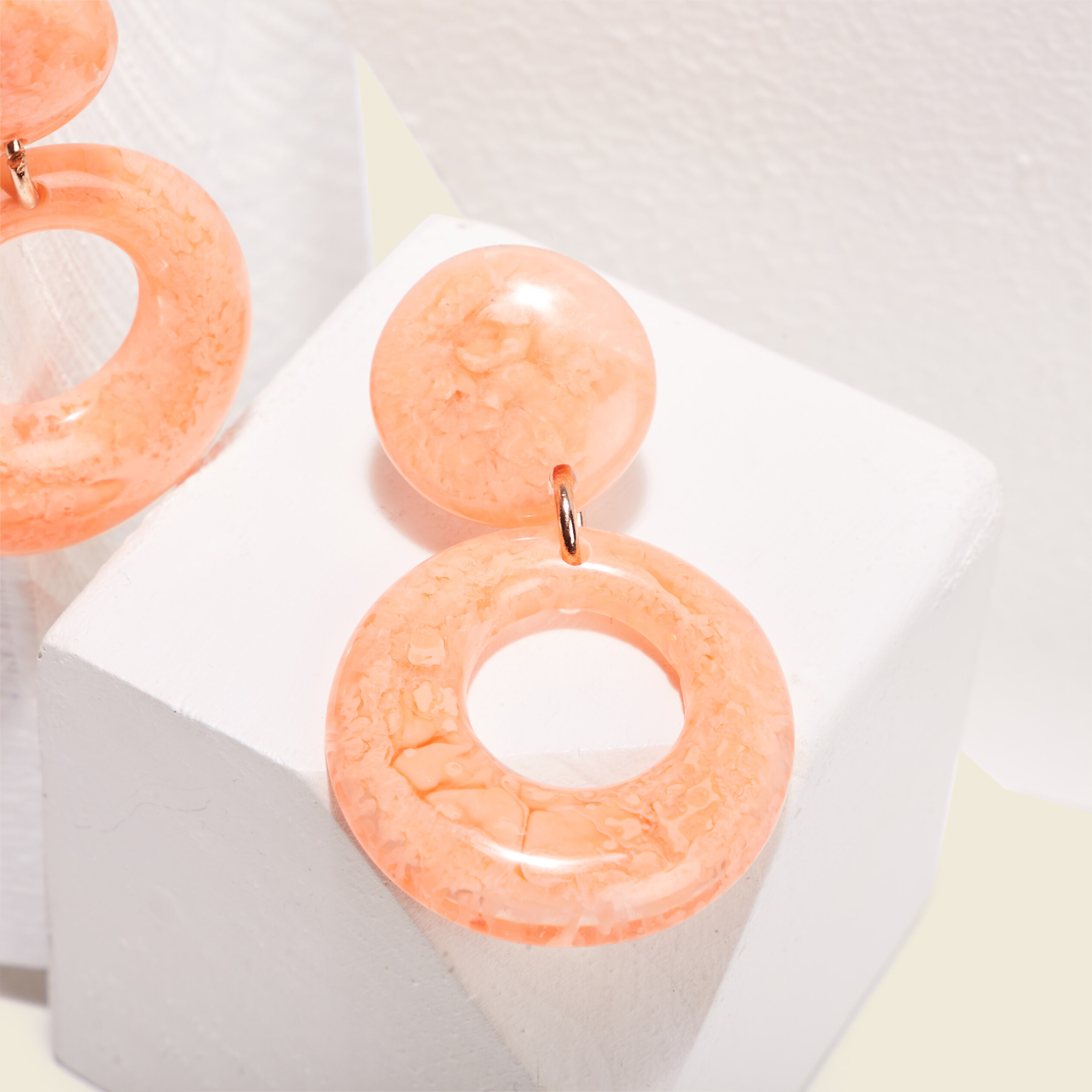 Boucles d'oreilles pendantes orange clair femme