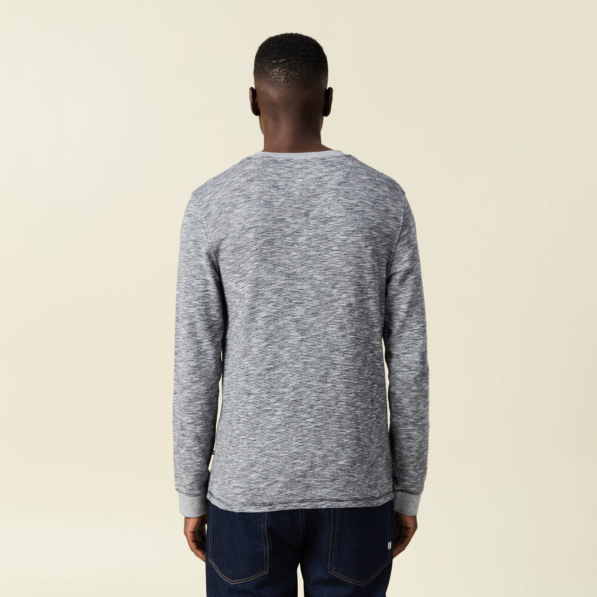 T-shirt en coton manches longues bleu fonc&eacute; homme