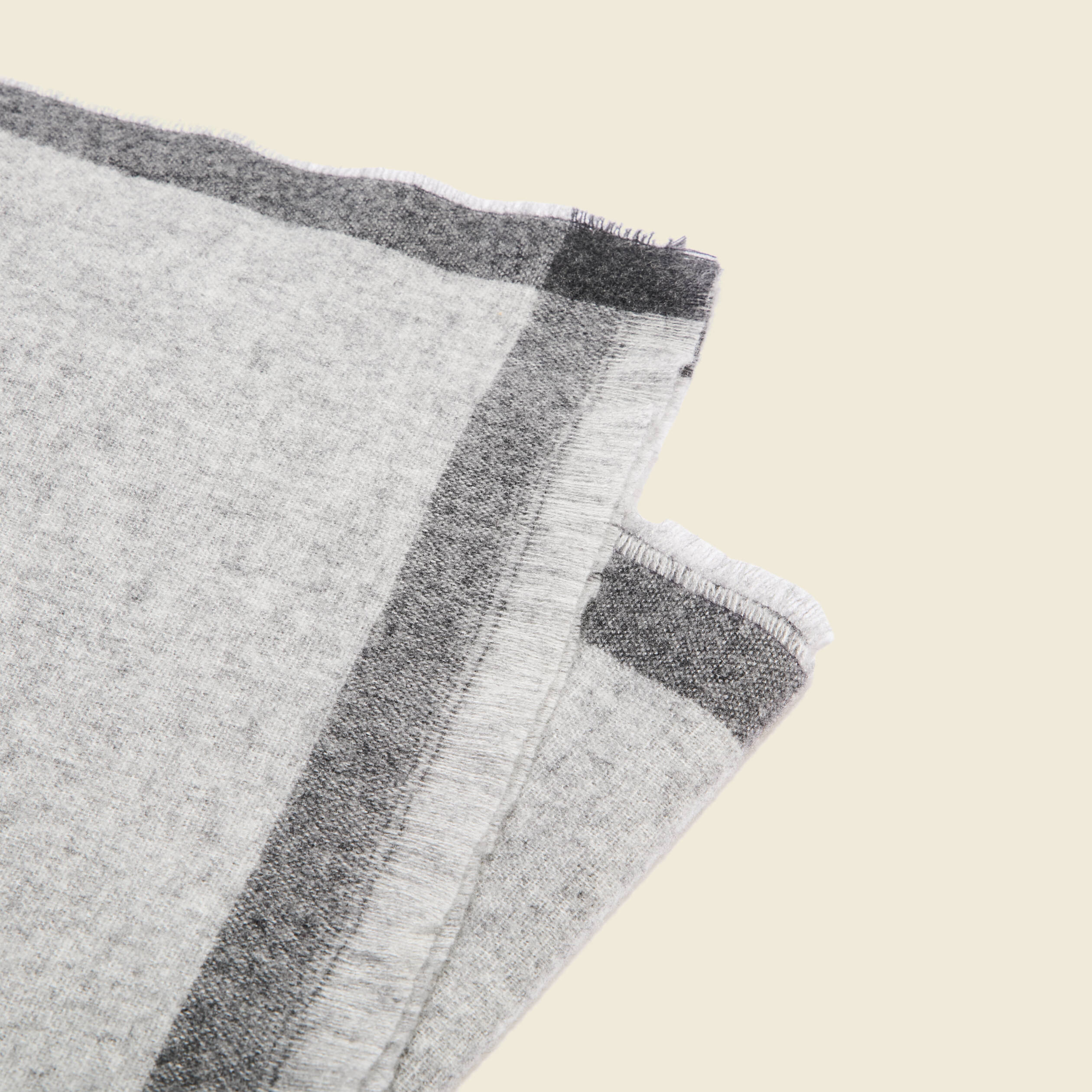Foulard gris homme