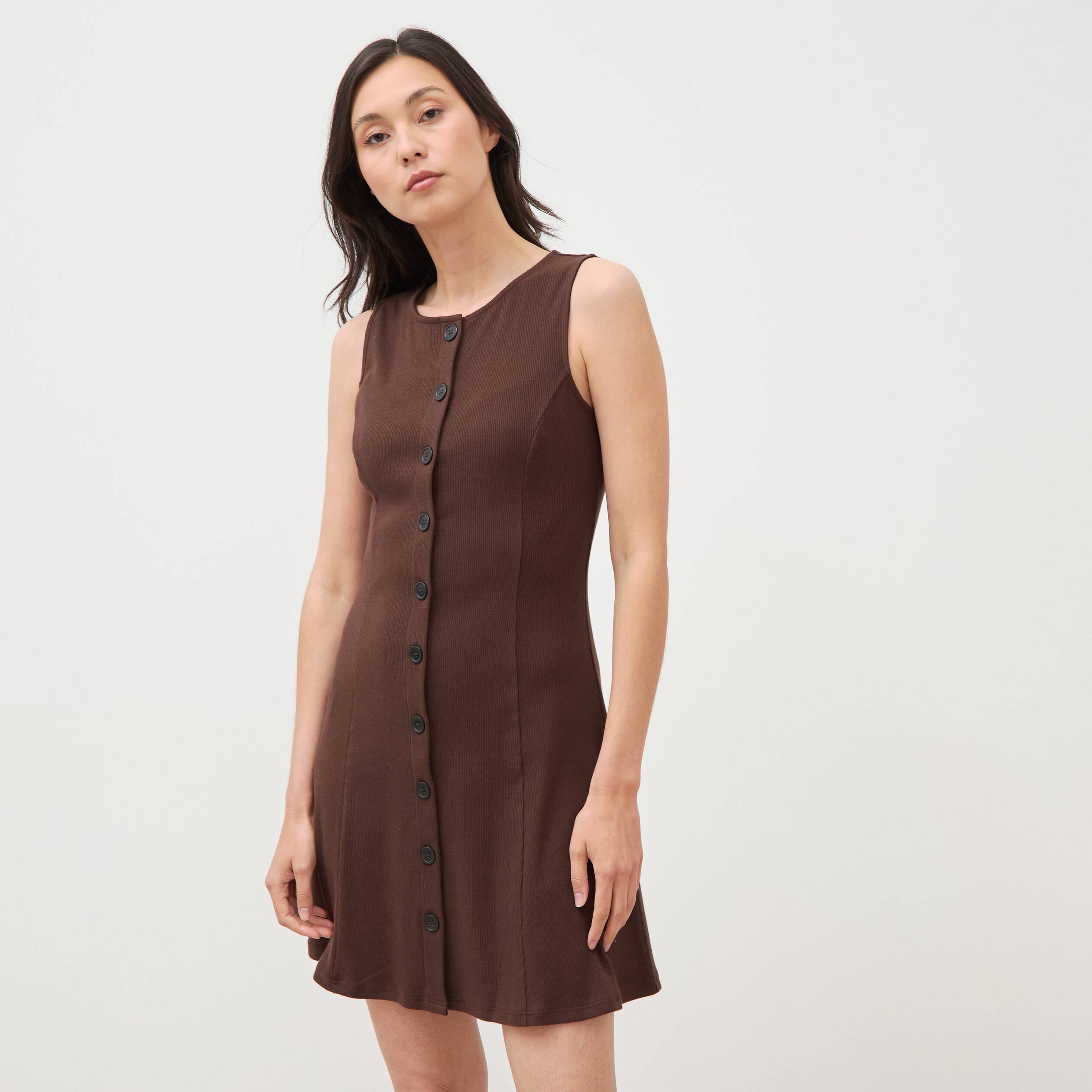 Robe sans manches en maille col rond marron fonc&eacute; femme