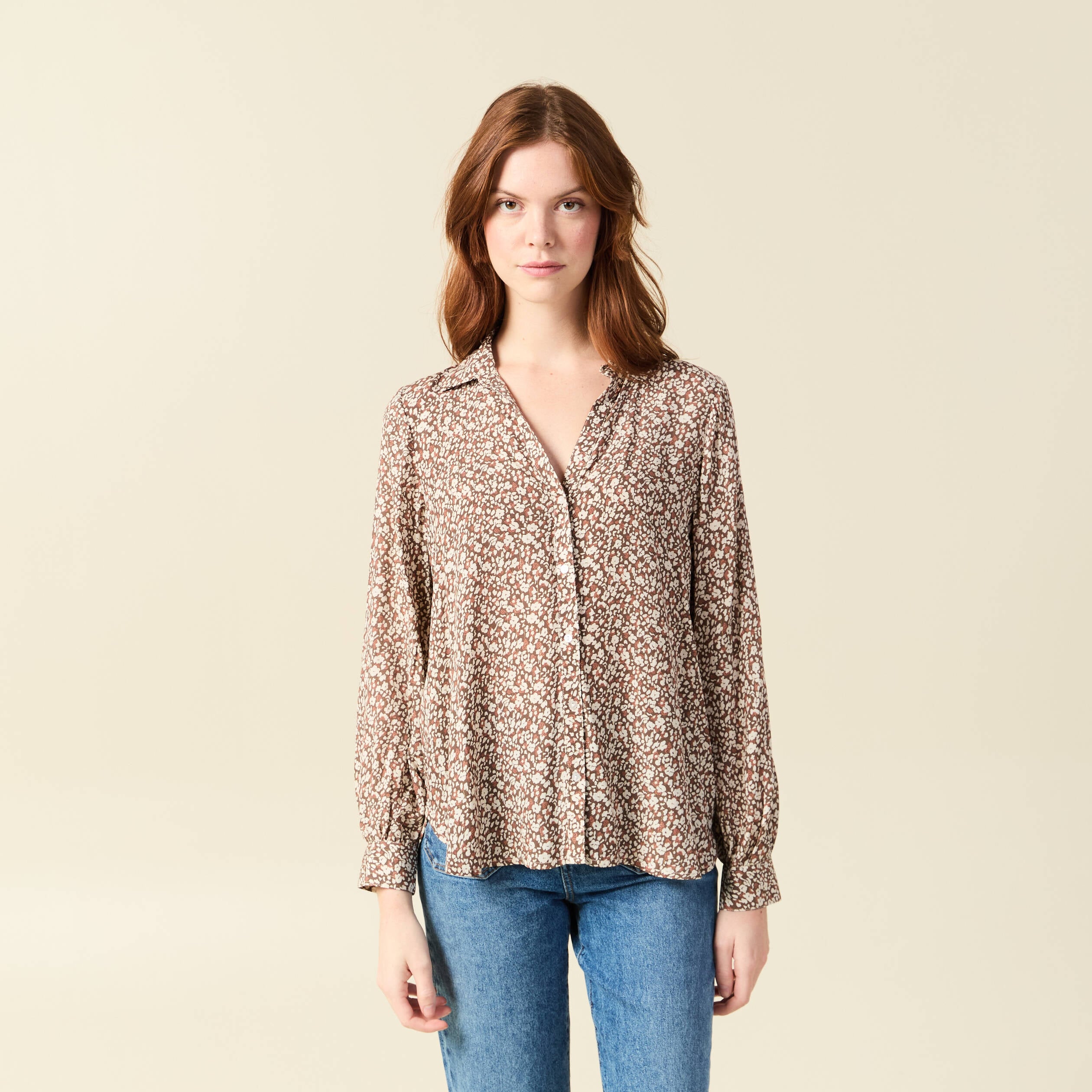 Blouse droite courte manches longues marron femme
