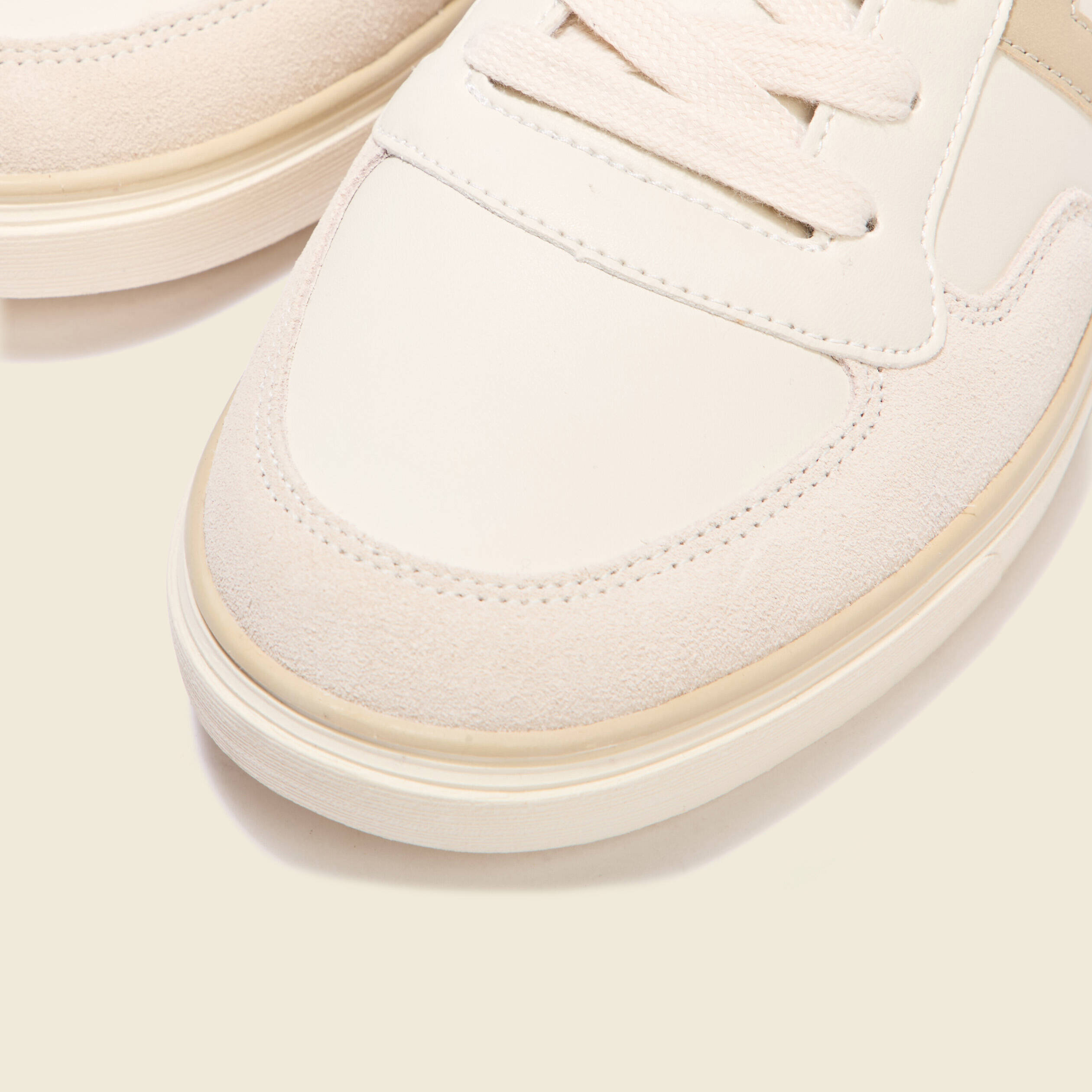 Baskets montantes plates ecru homme