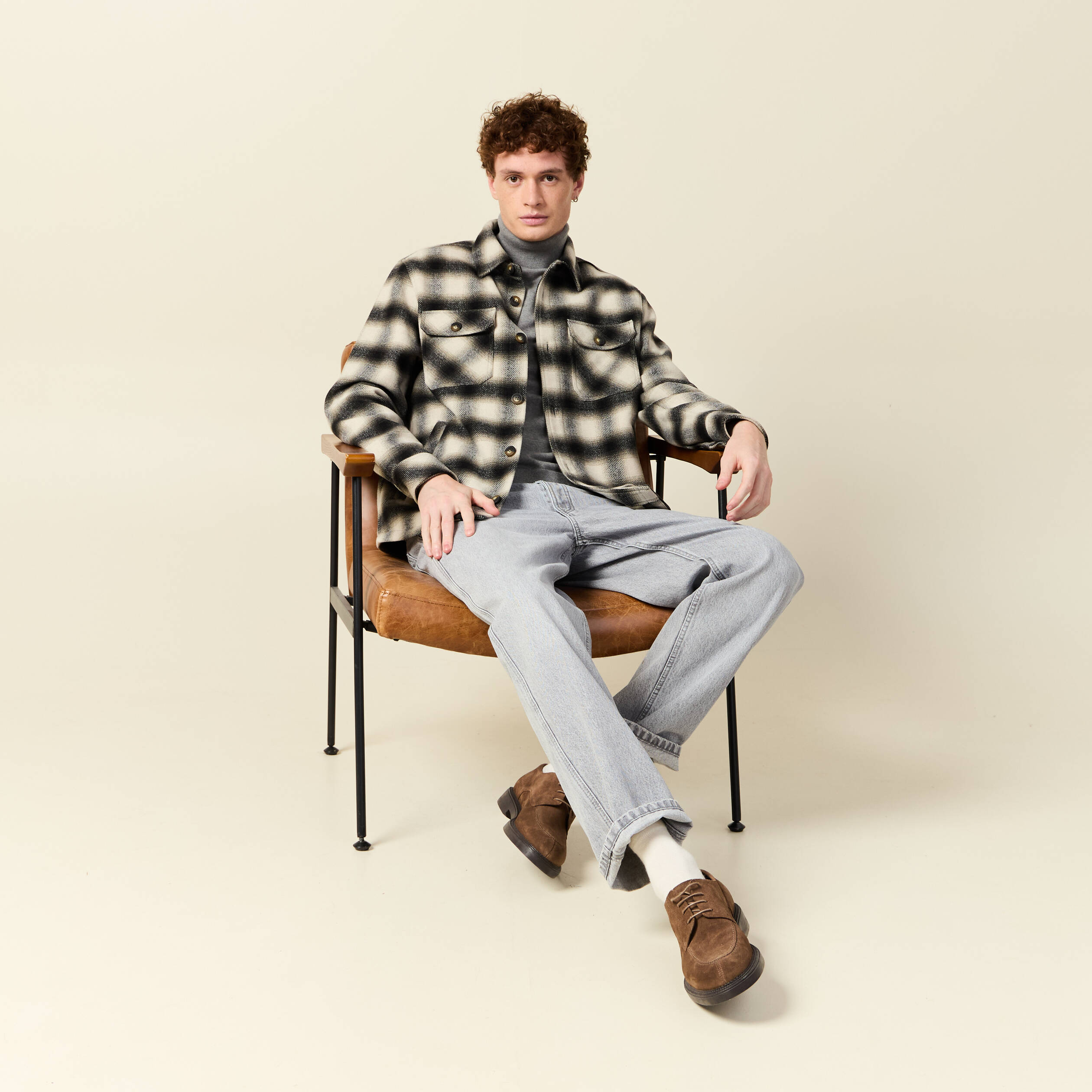 Surchemise oversize courte doubl&eacute;e vert kaki homme