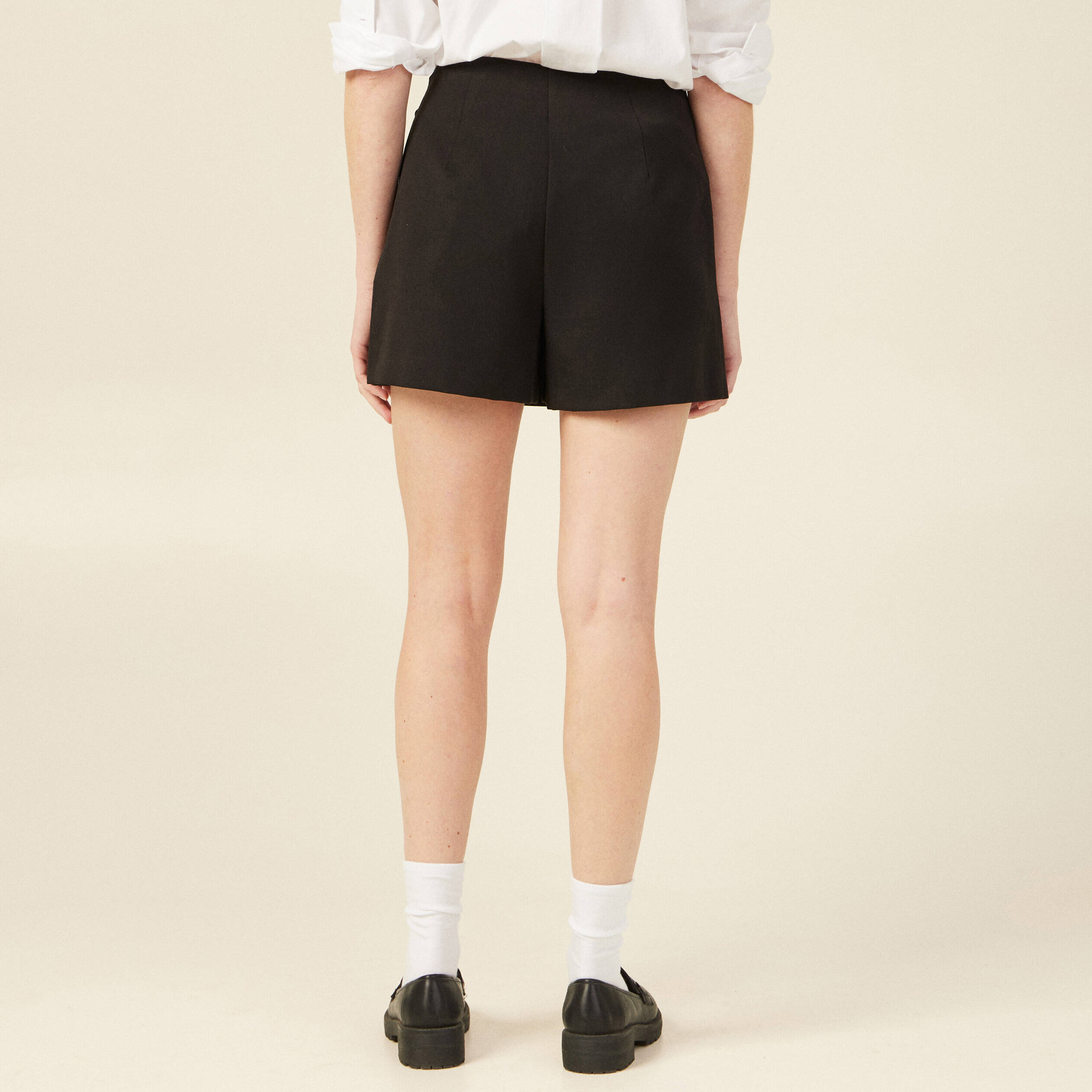Jupe-short cargo avec boucle noir femme