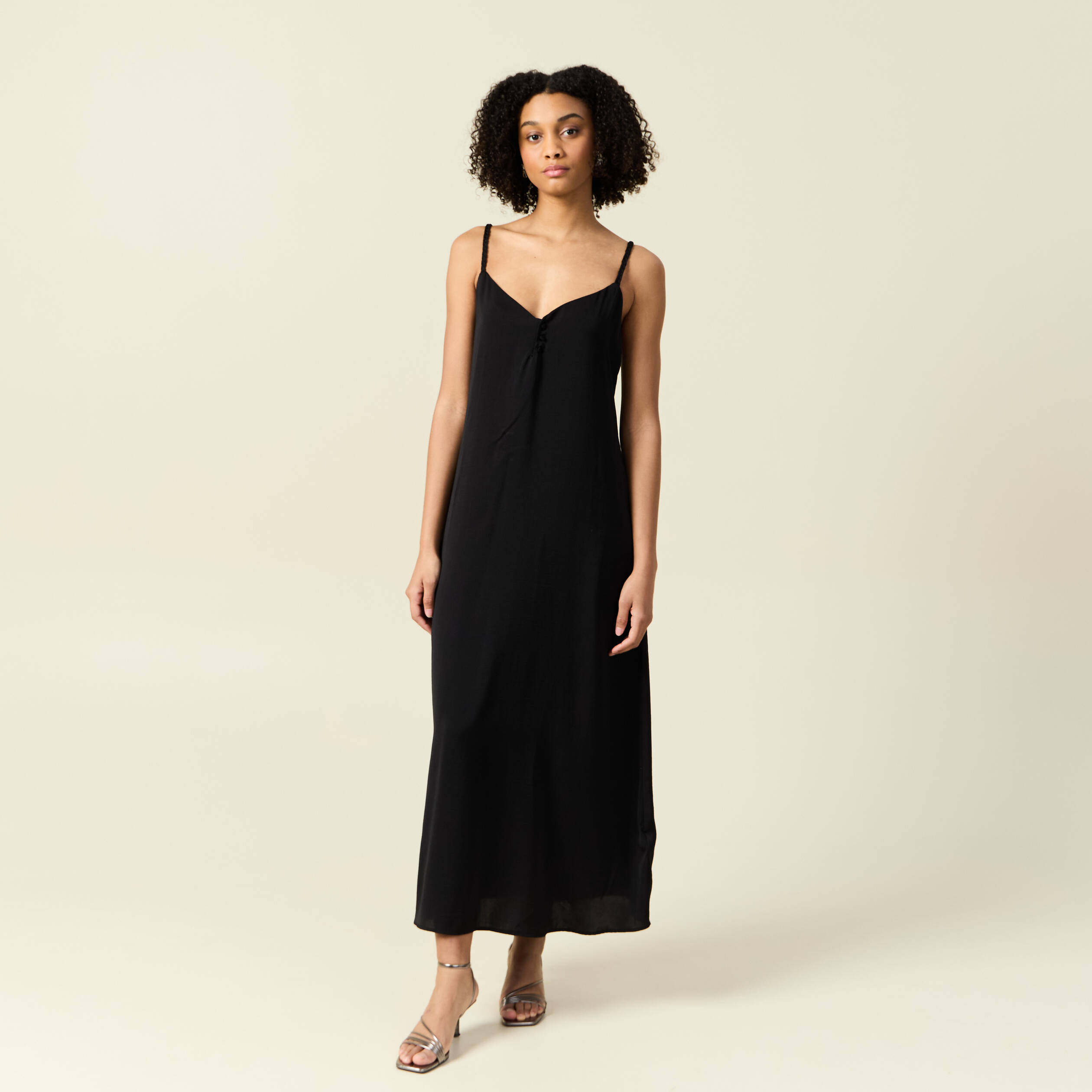 robe midi droite satin noir femme Robe midi droite satin noir femme