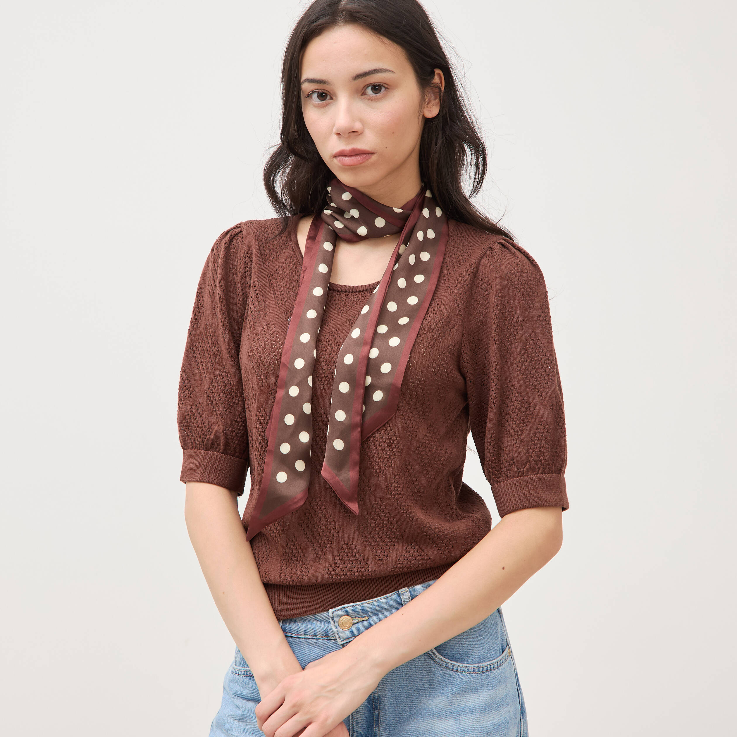 Pull ajour&eacute; droit court manches courtes marron fonc&eacute; femme