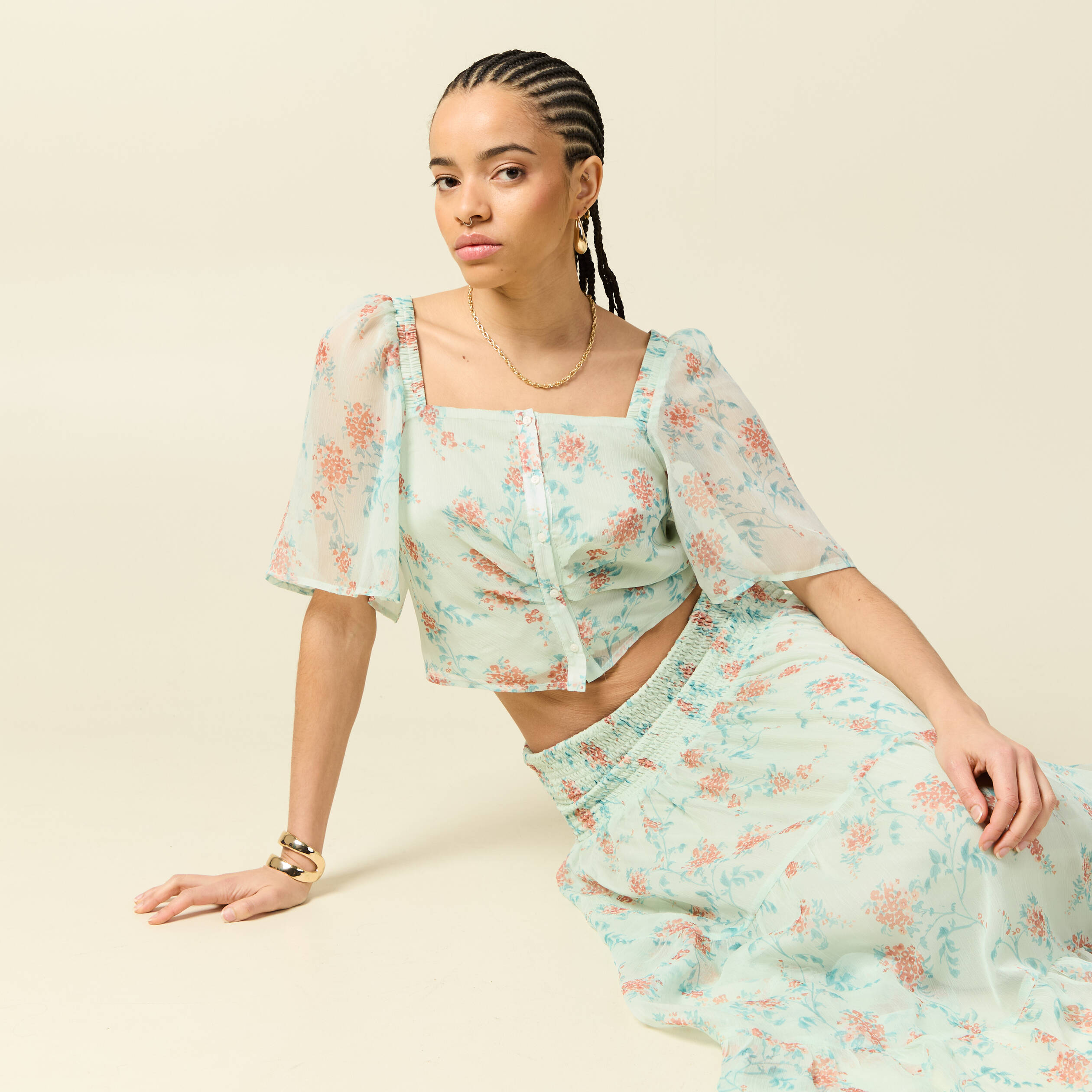 Top cintr&eacute; court voile col carr&eacute; vert pastel femme