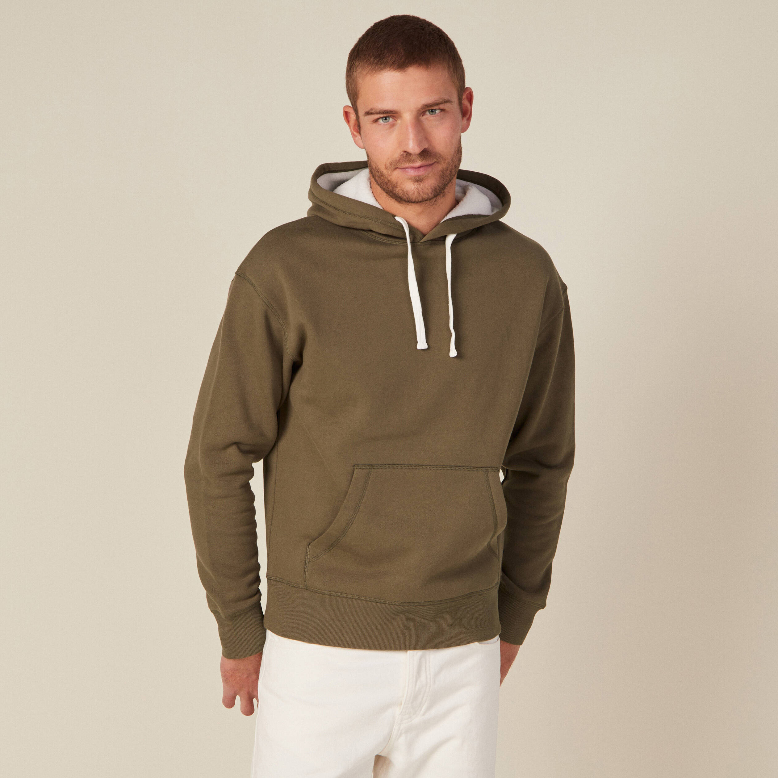 Sweat à capuche hoodie poche ventrale blanc homme