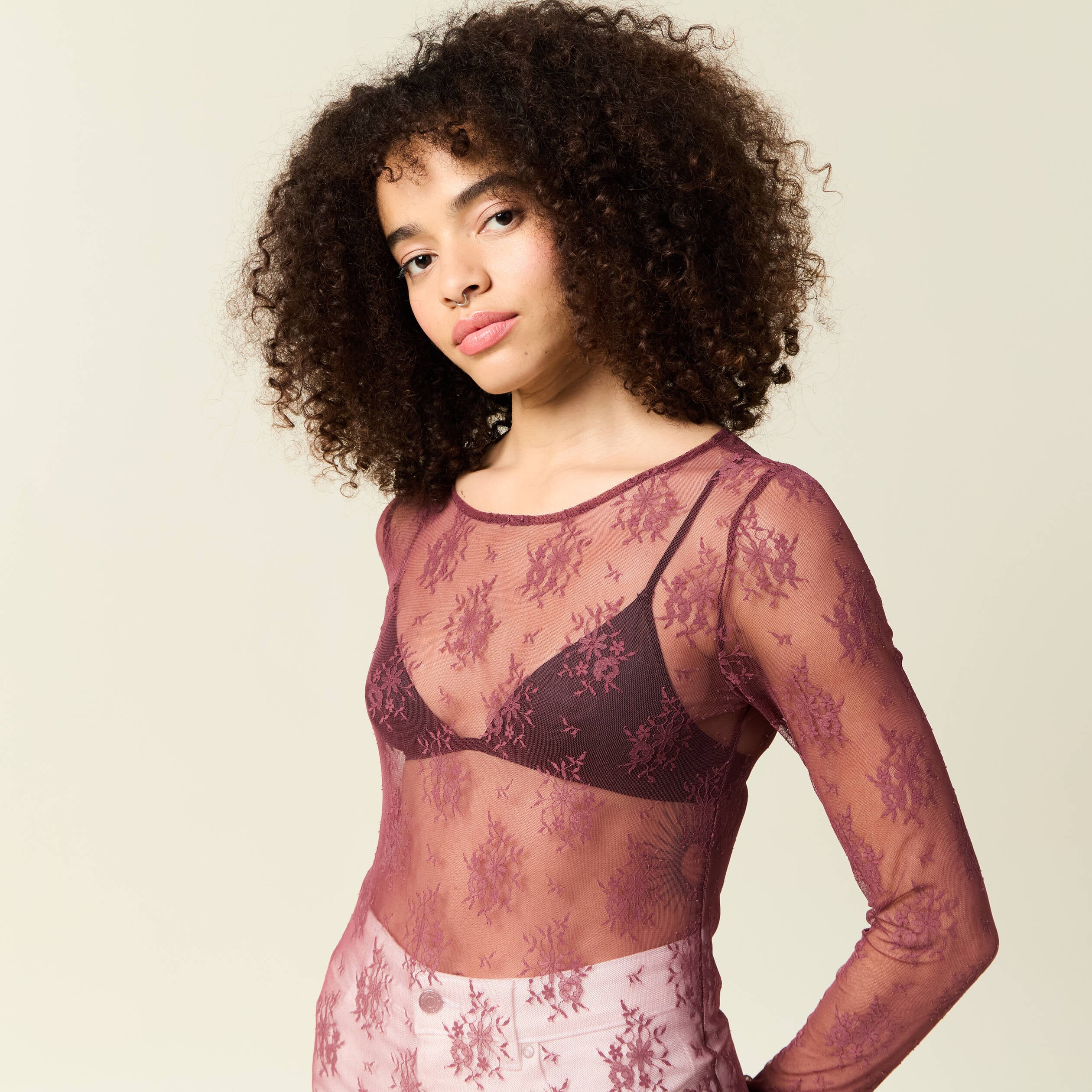 T-shirt ajust&eacute; manches longues col rond bordeaux femme