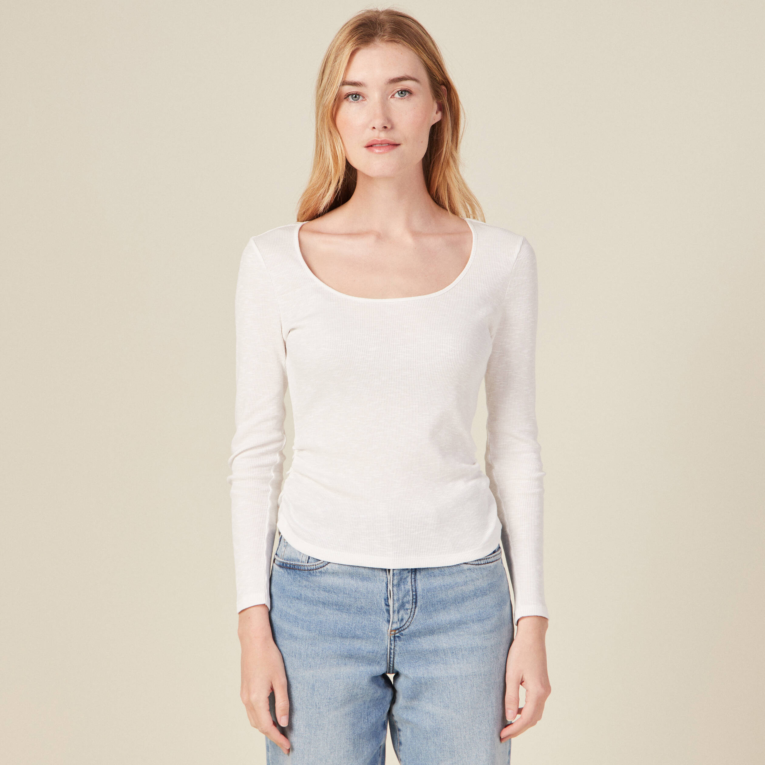 t shirt manches longues cotele ecru femme T-shirt manches longues côtelé ecru femme
