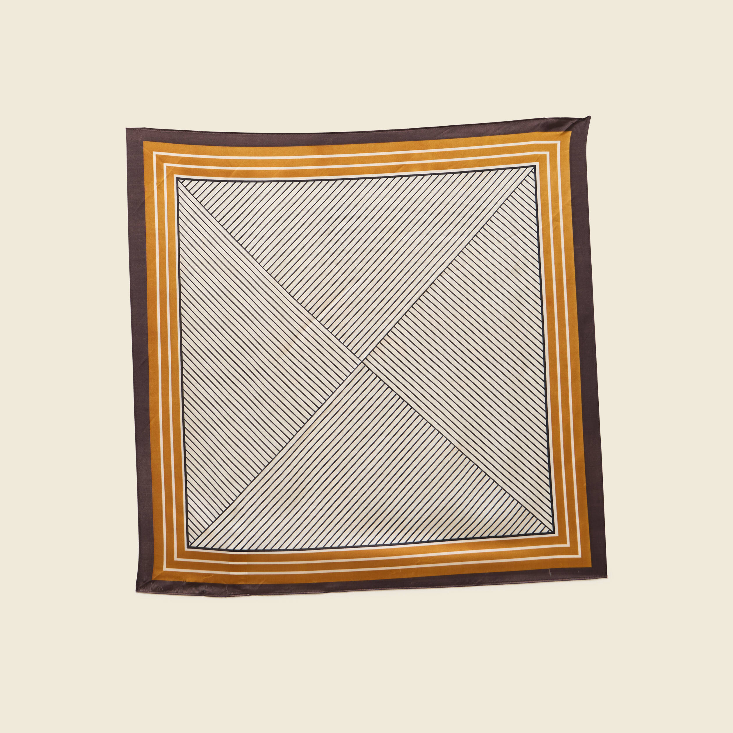 Foulard satin&eacute; ecru femme