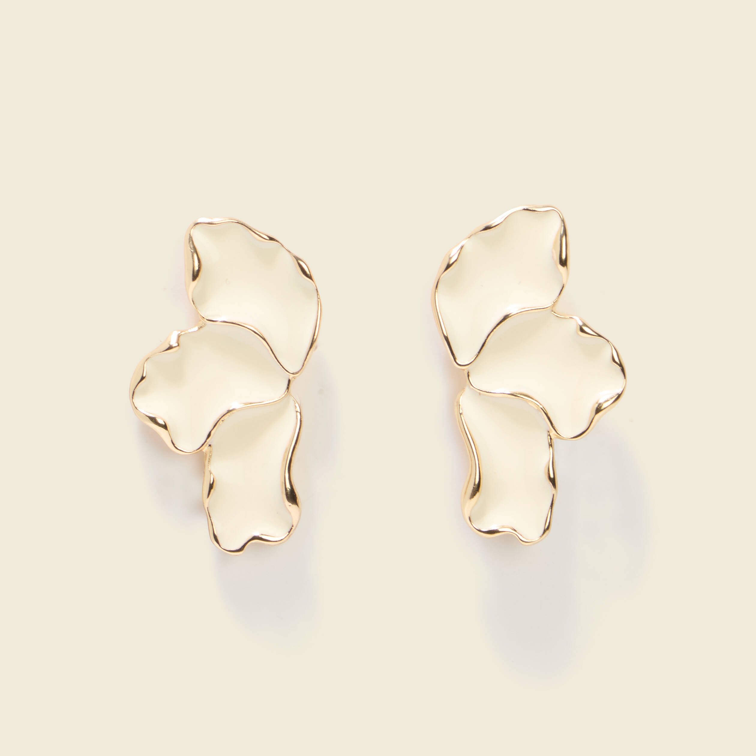 Boucles d'oreilles creme femme