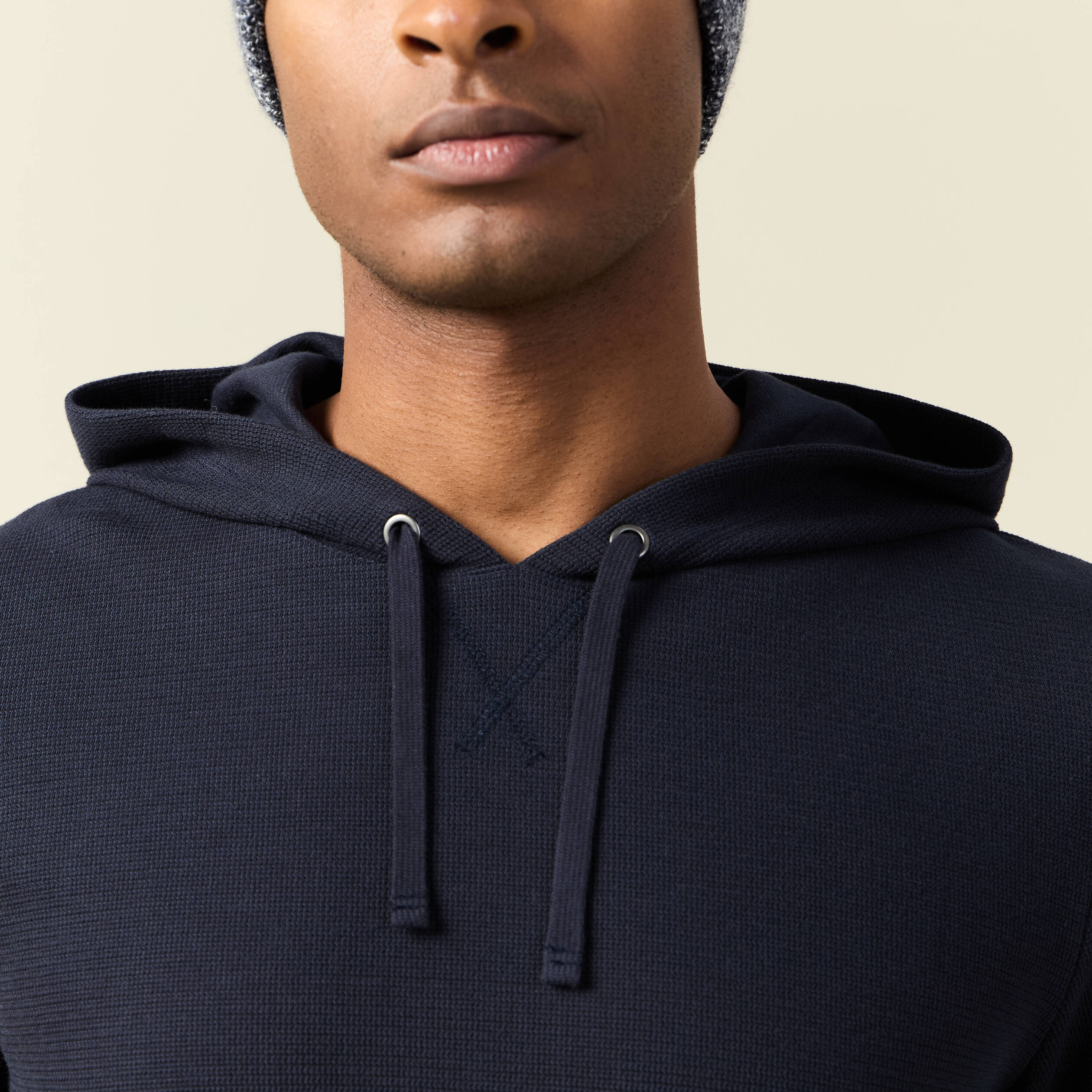 T-shirt à capuche bleu marine homme