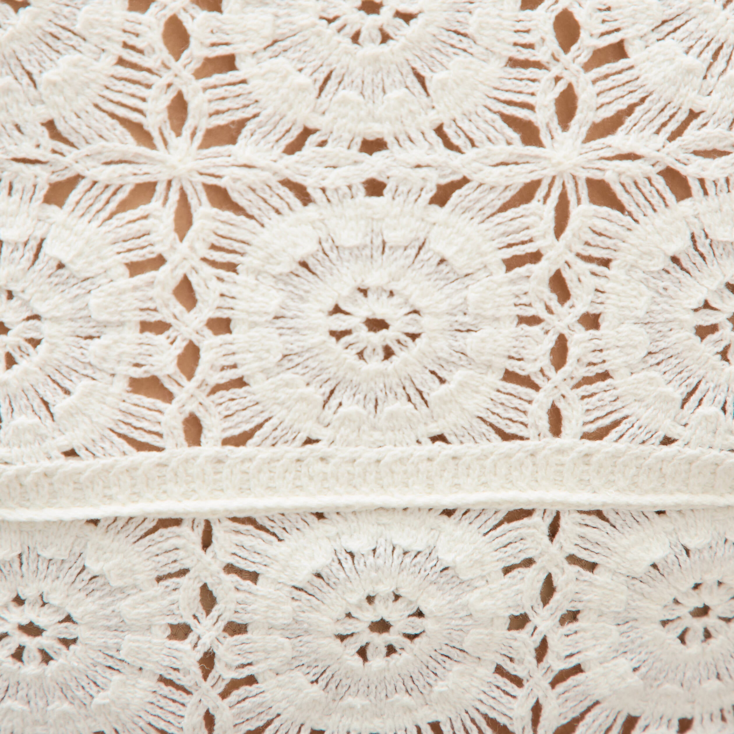 D&eacute;bardeur crochet col rond sans manches ecru femme