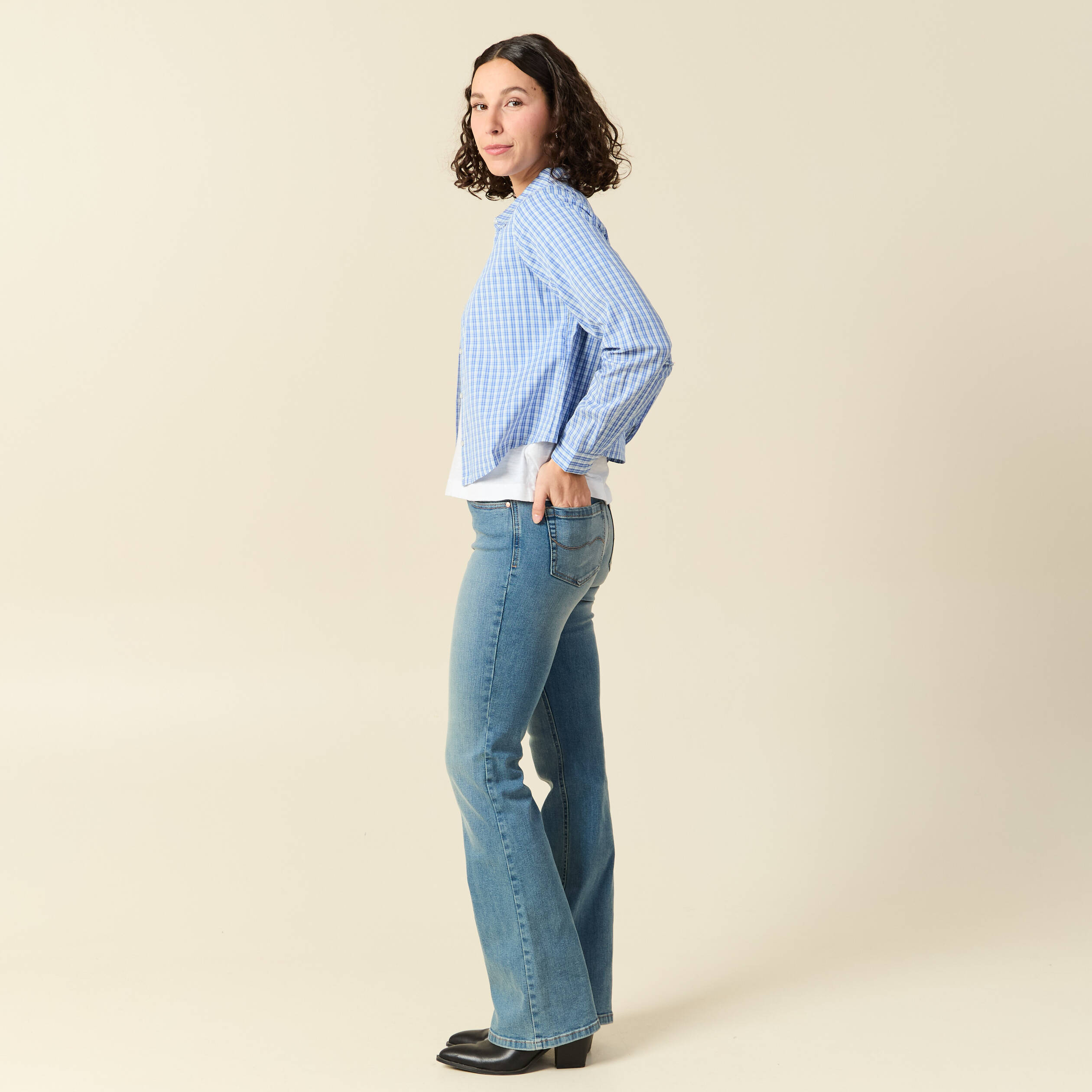 Chemise droite courte en coton bleu clair femme