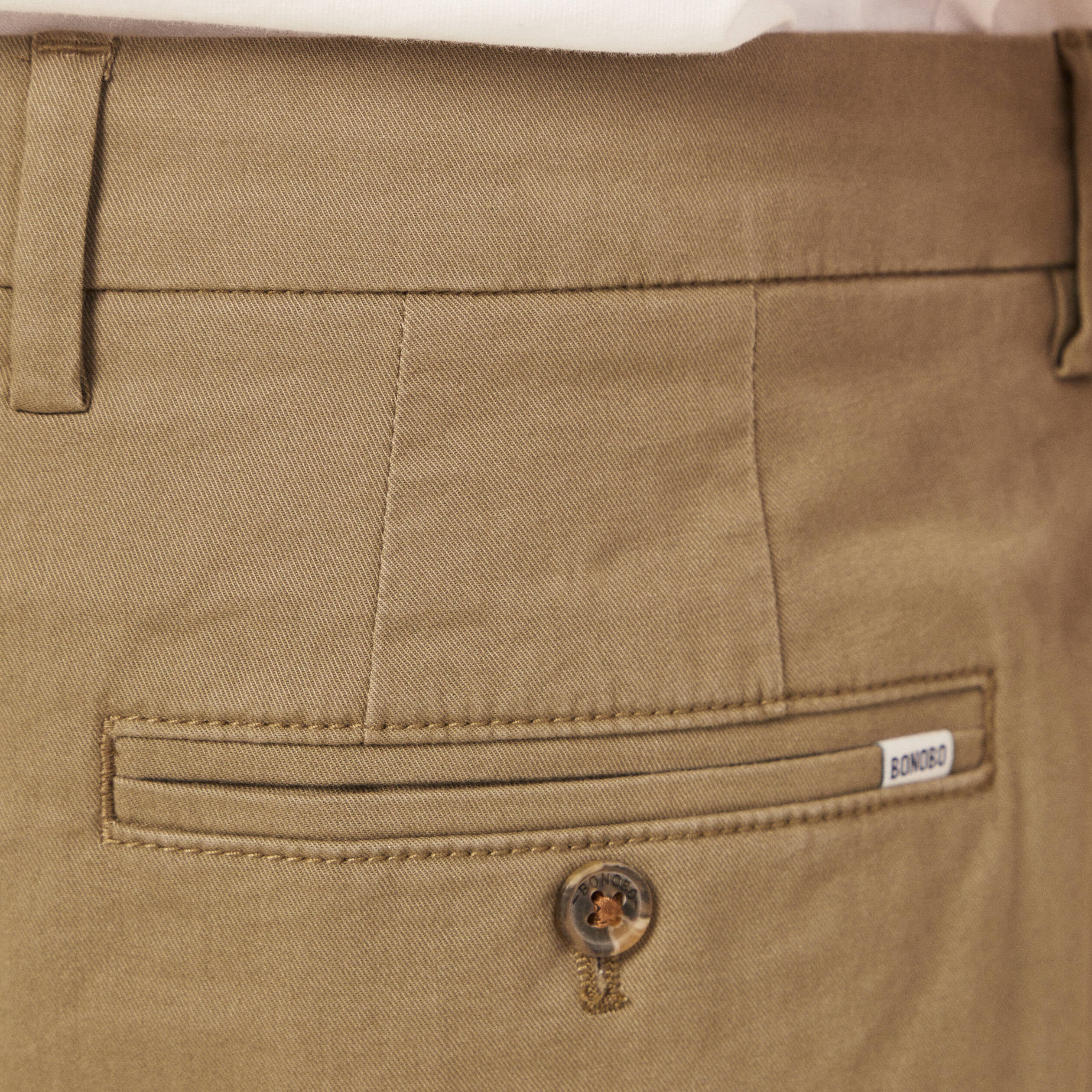 Short vert kaki homme