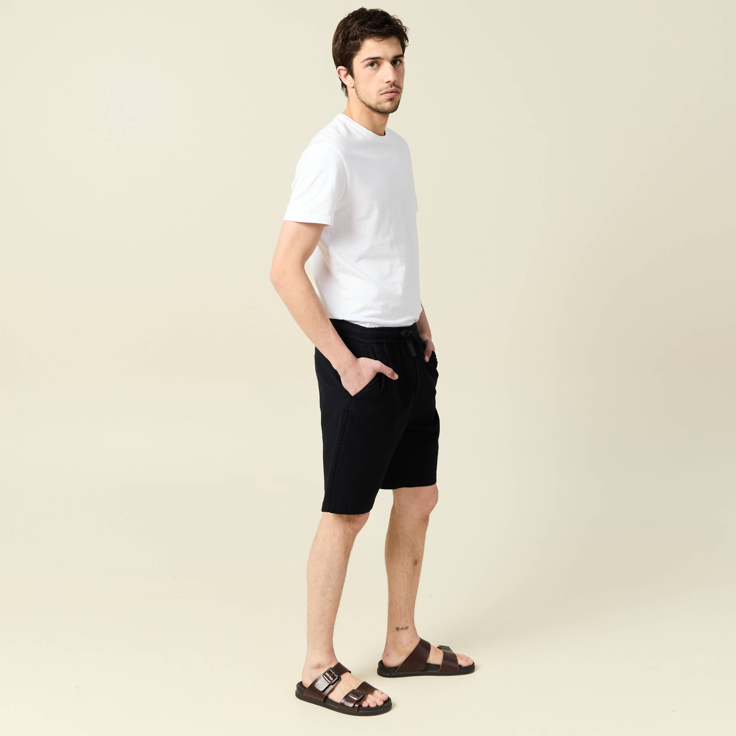 short droit taille elastiquee noir homme Short droit taille élastiquée noir homme