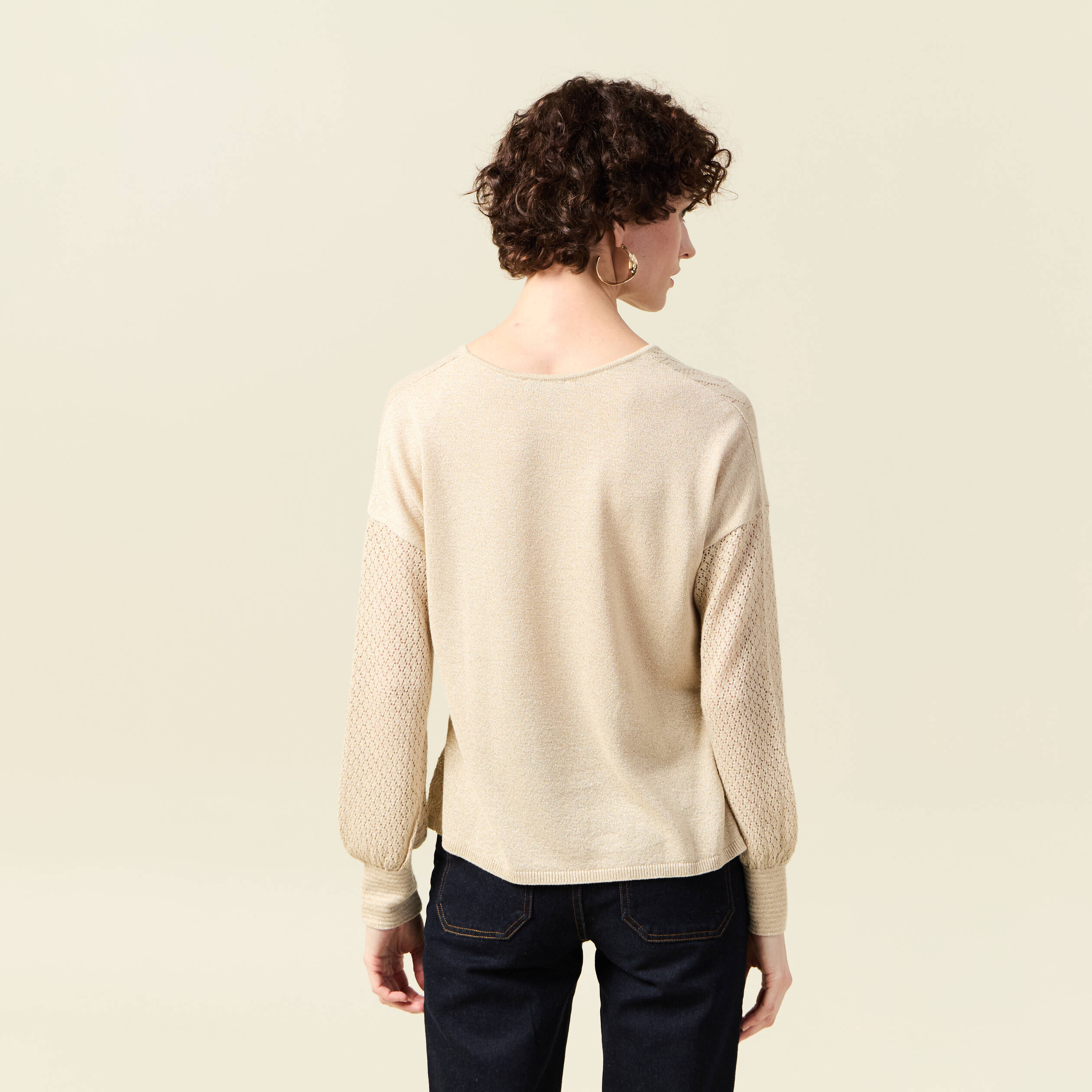Pull manches longues ajour&eacute; creme femme
