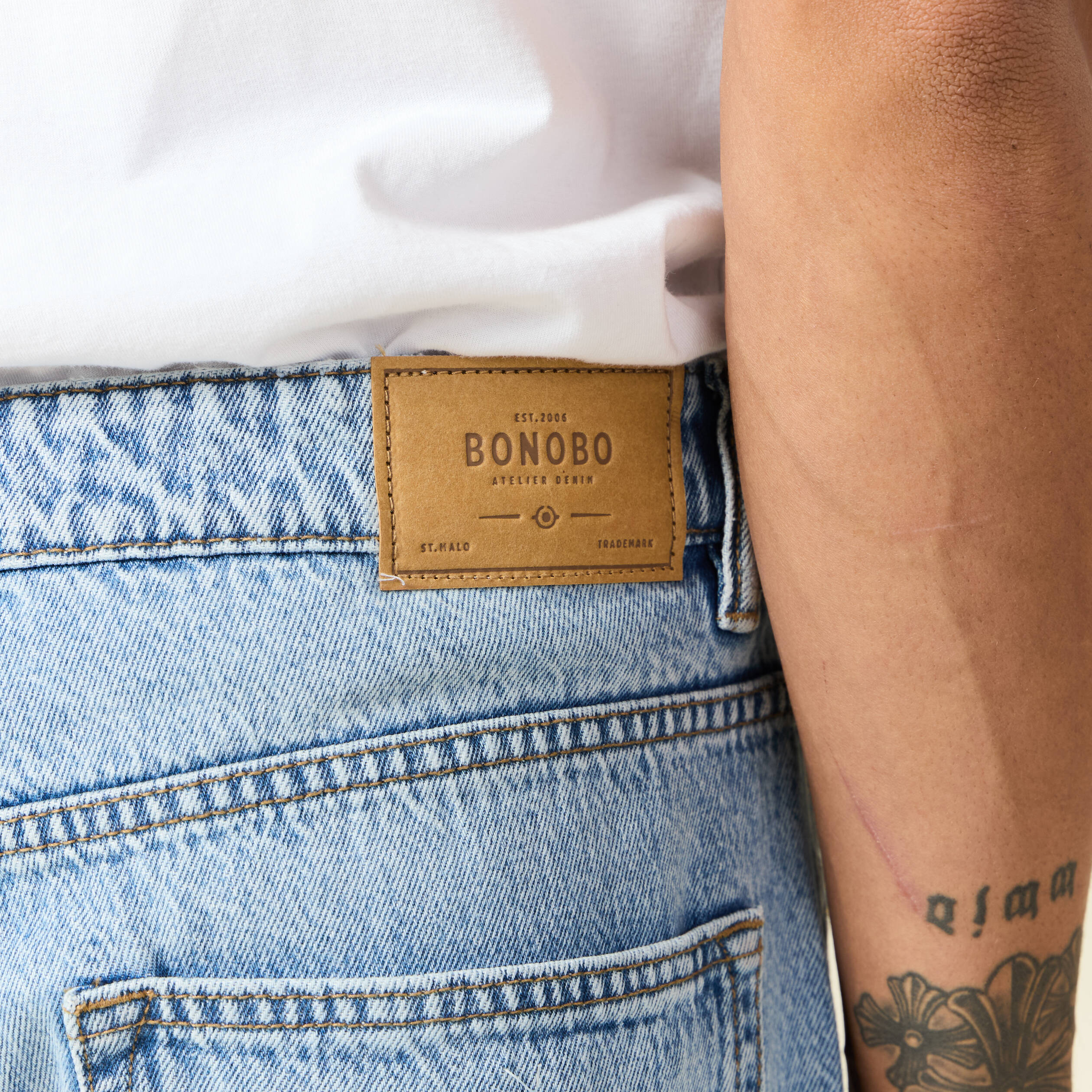 jeans loose 5 poches denim snow bleach homme Jeans loose 5 poches denim snow bleach homme