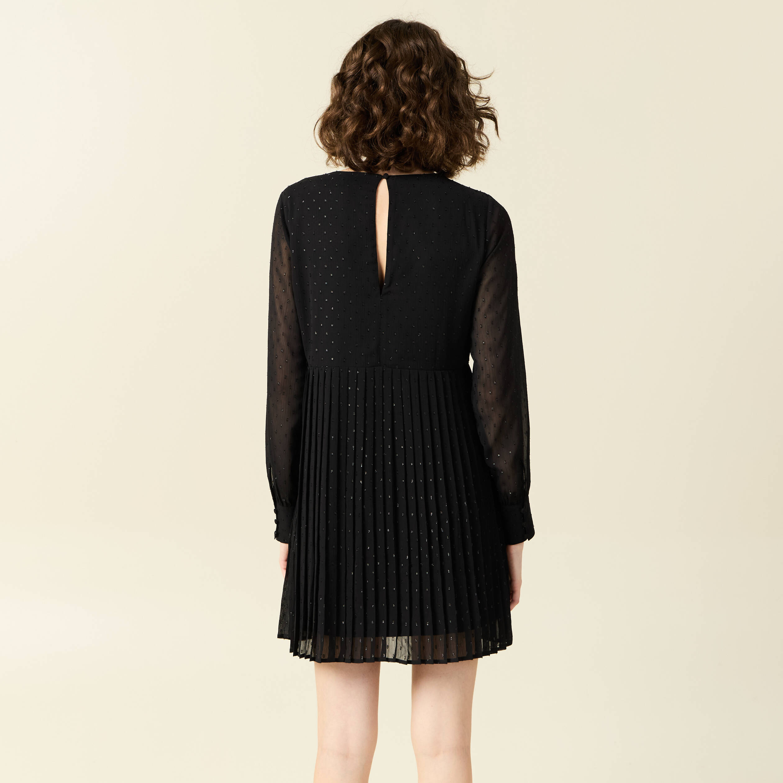 robe evasee plissee noir femme Robe évasée plissée noir femme