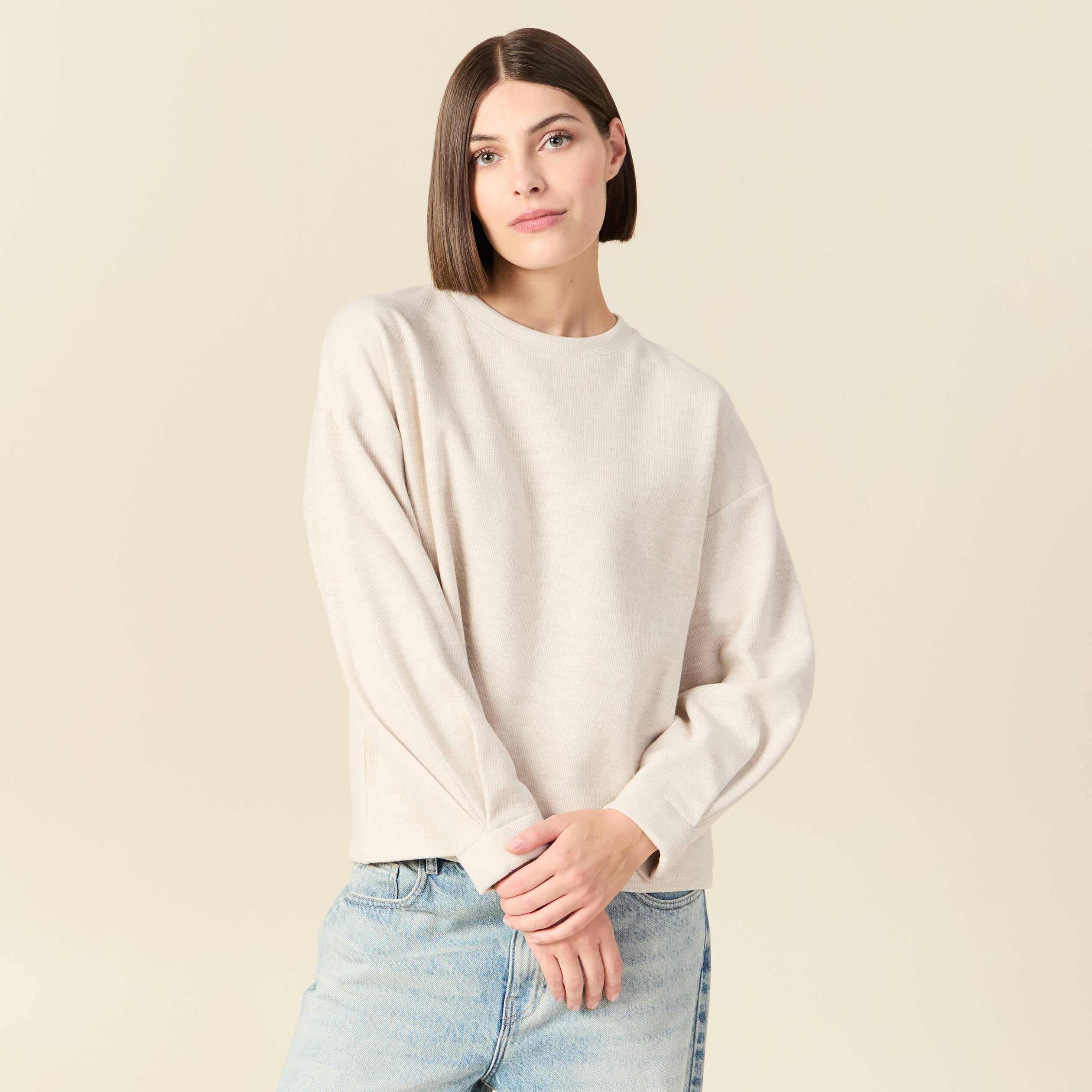 Sweat oversize col rond manches longues creme femme