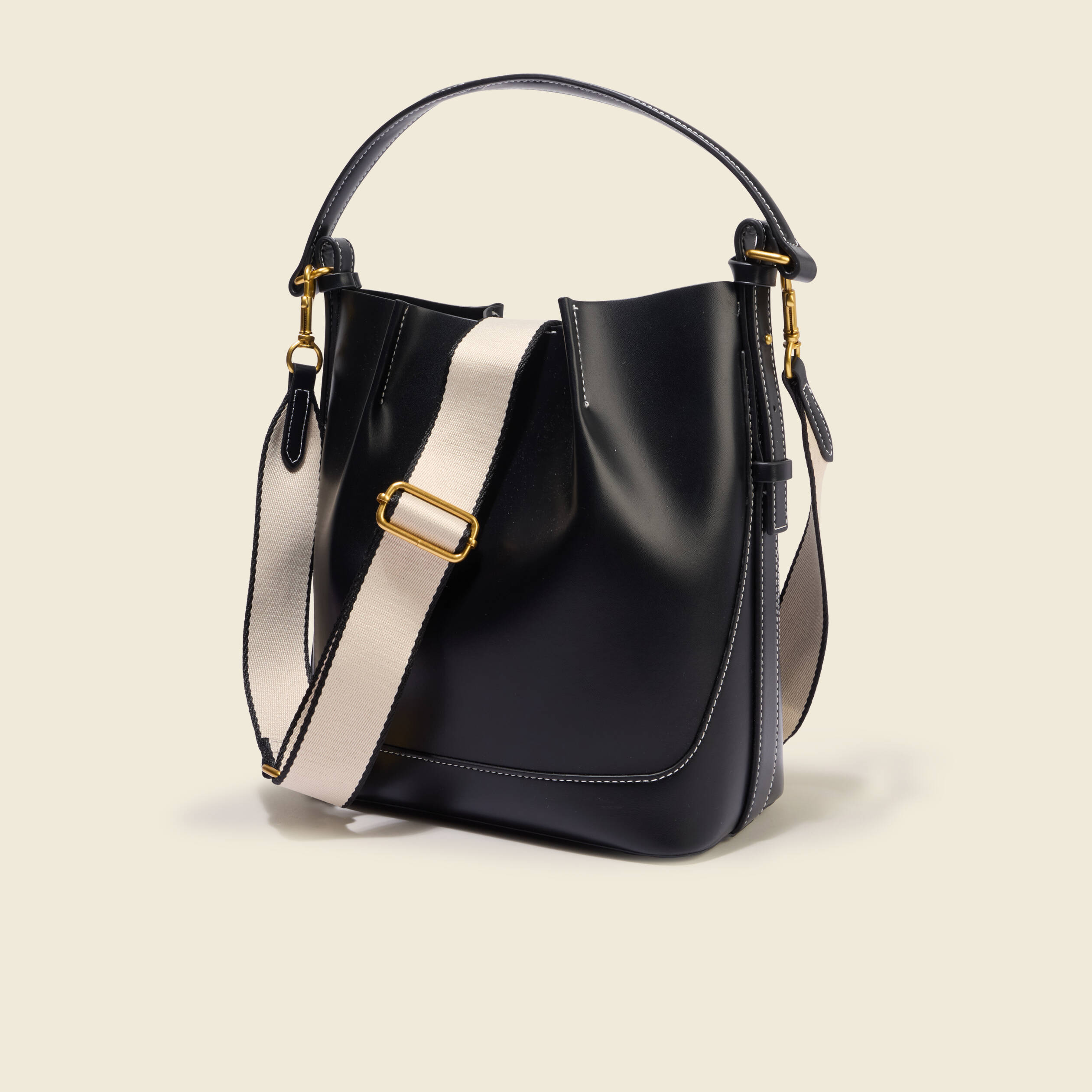 Sac bandouli&egrave;re noir femme