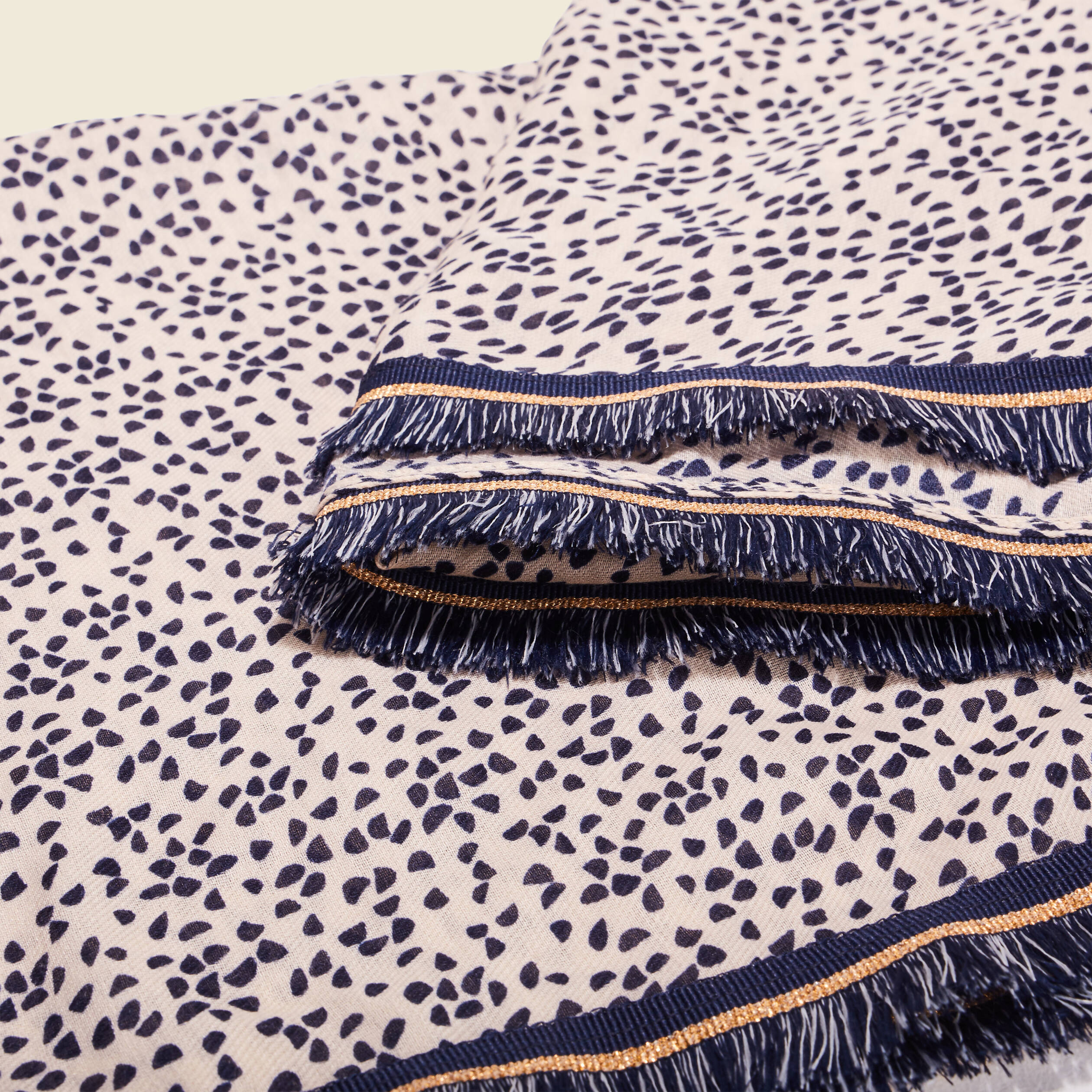 foulard a franges bleu marine femme Foulard à franges bleu marine femme