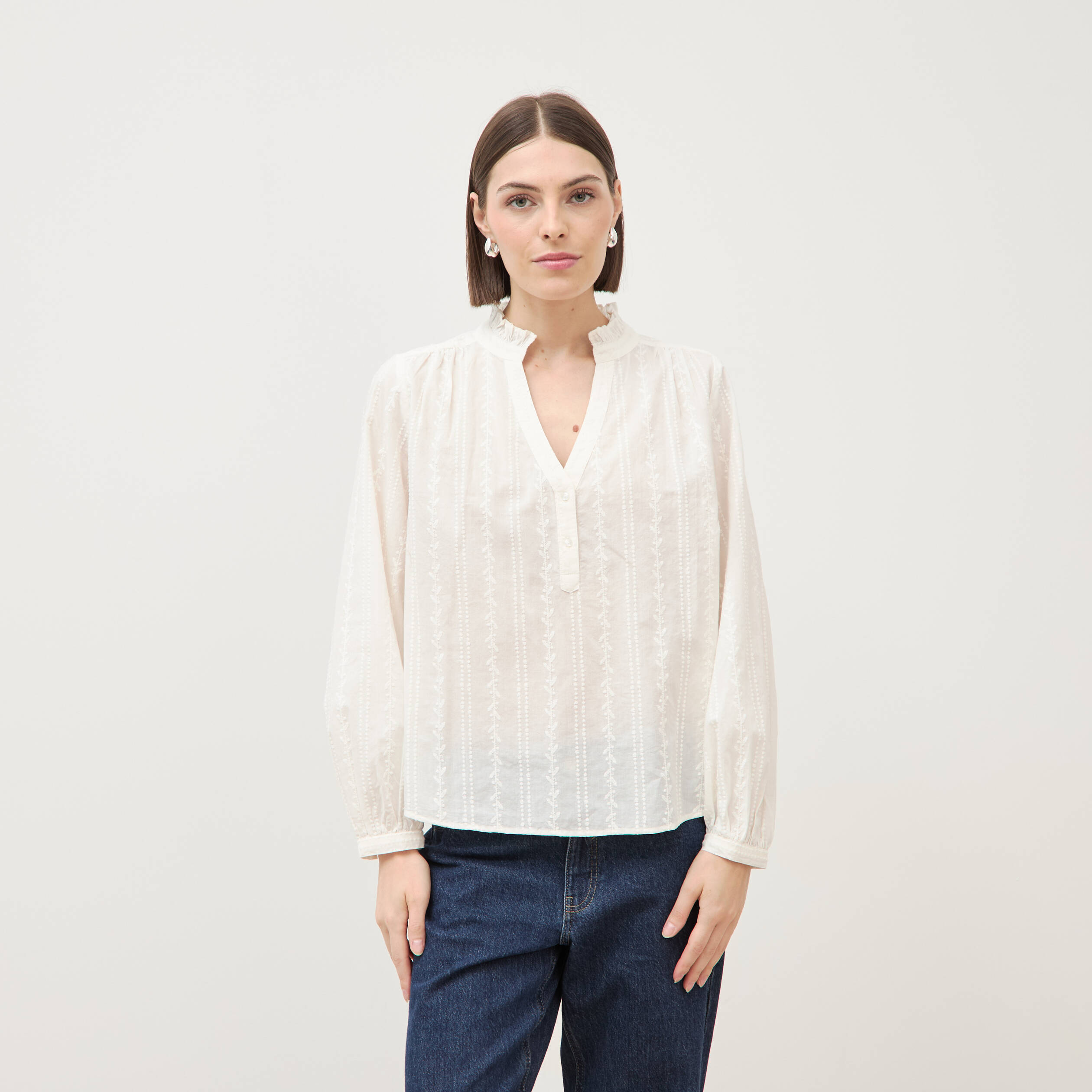Blouse col mao manches longues en coton ecru femme