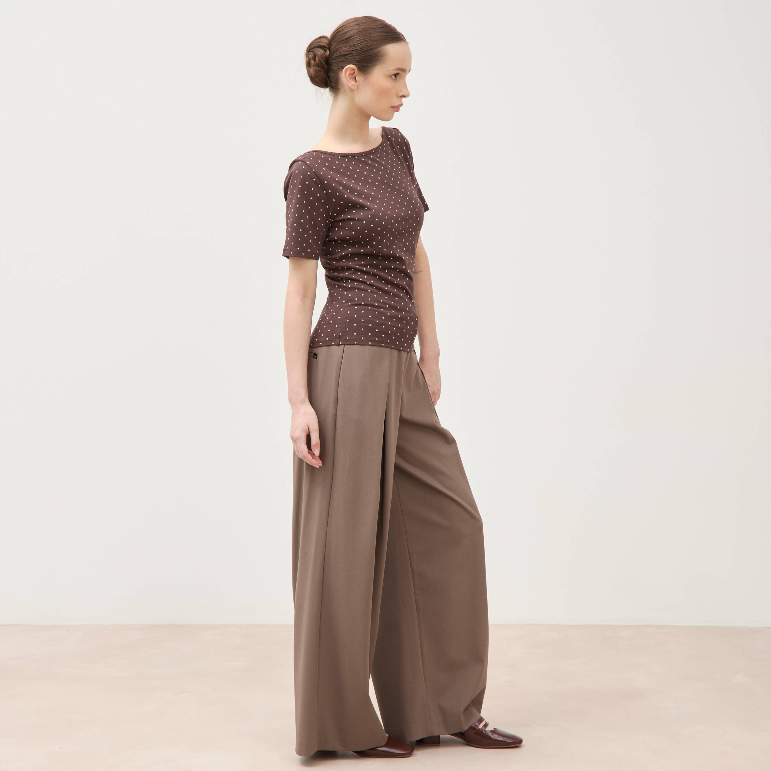 T-shirt ajust&eacute; manches courtes marron femme