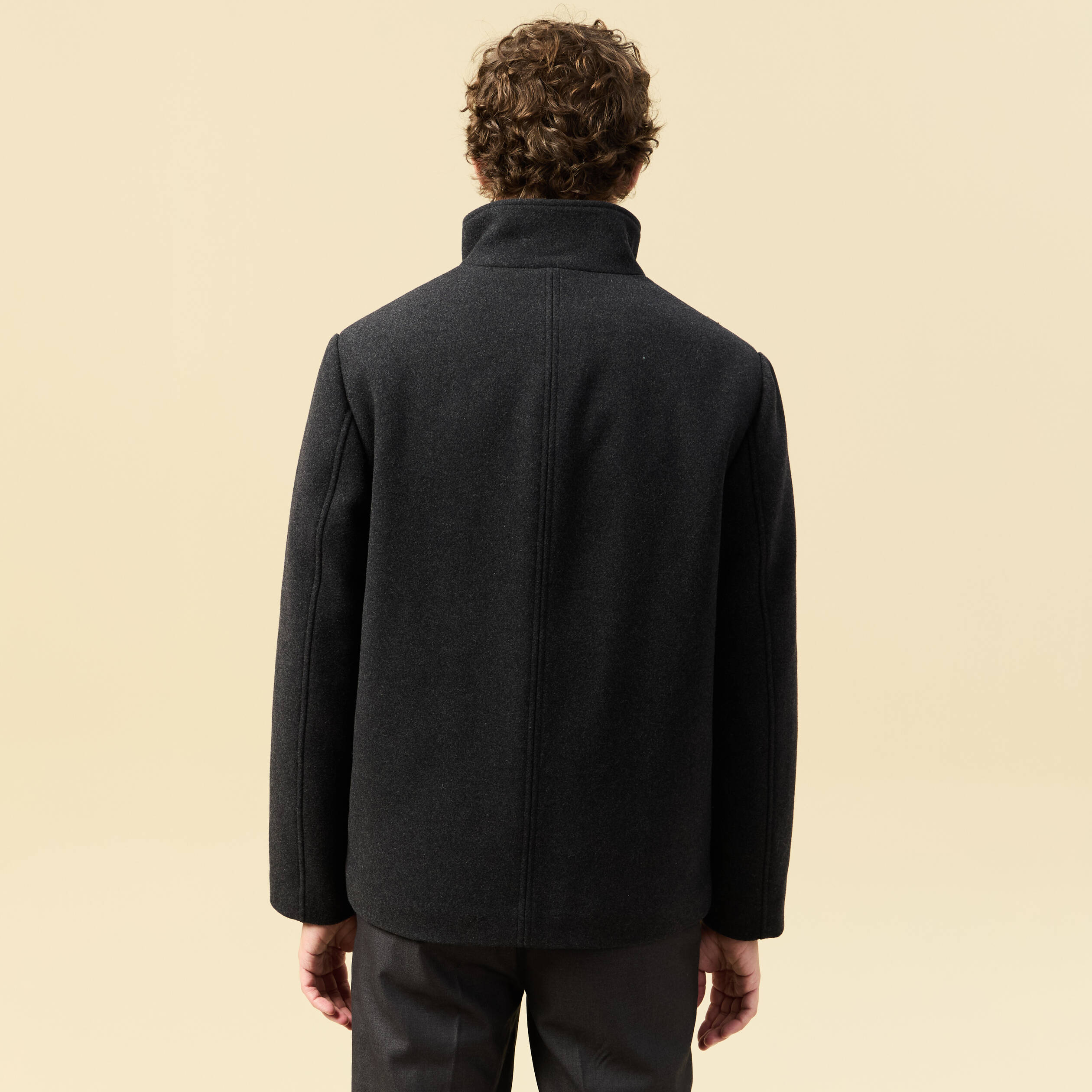 Manteau droit court col montant gris fonc&eacute; homme