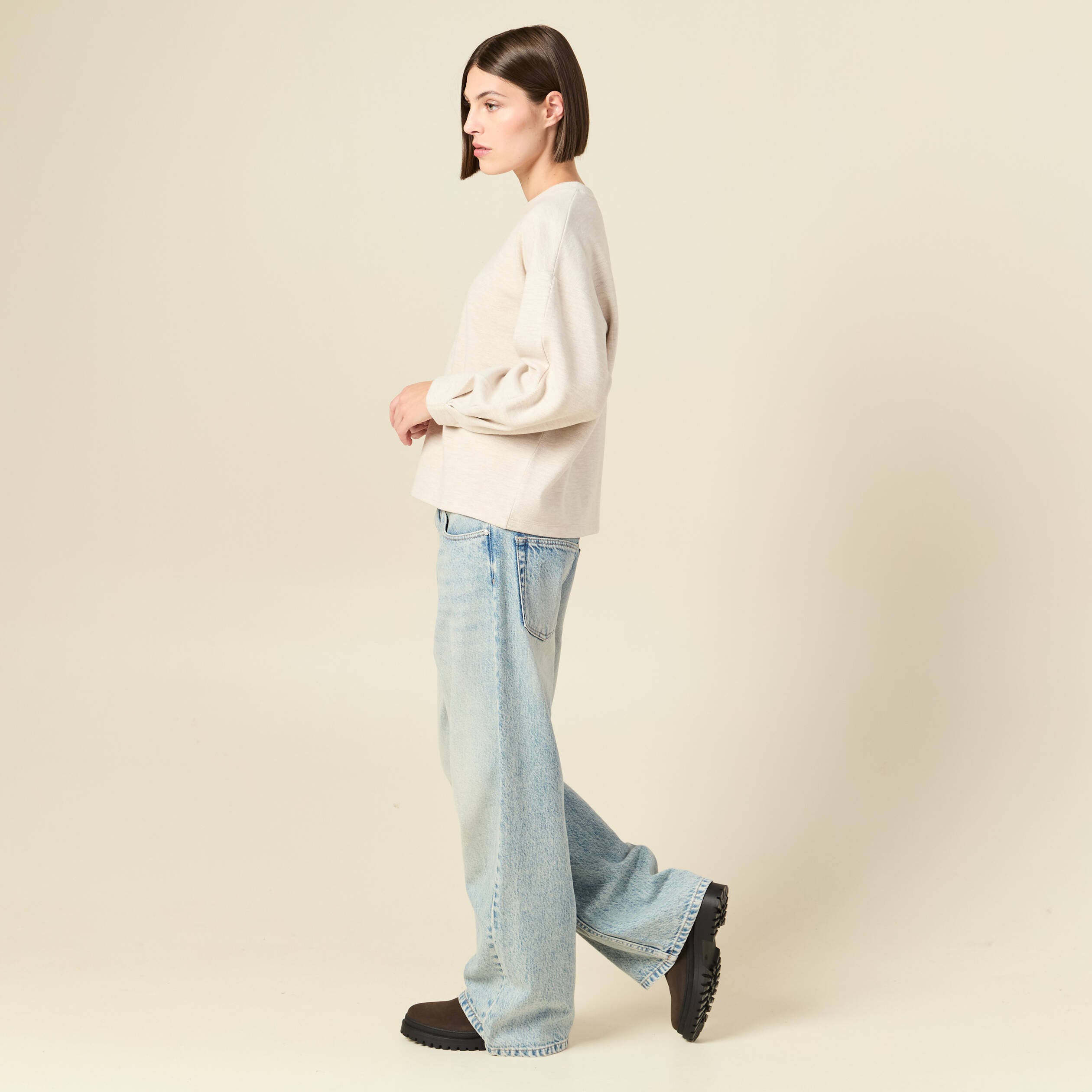 Sweat oversize col rond manches longues creme femme