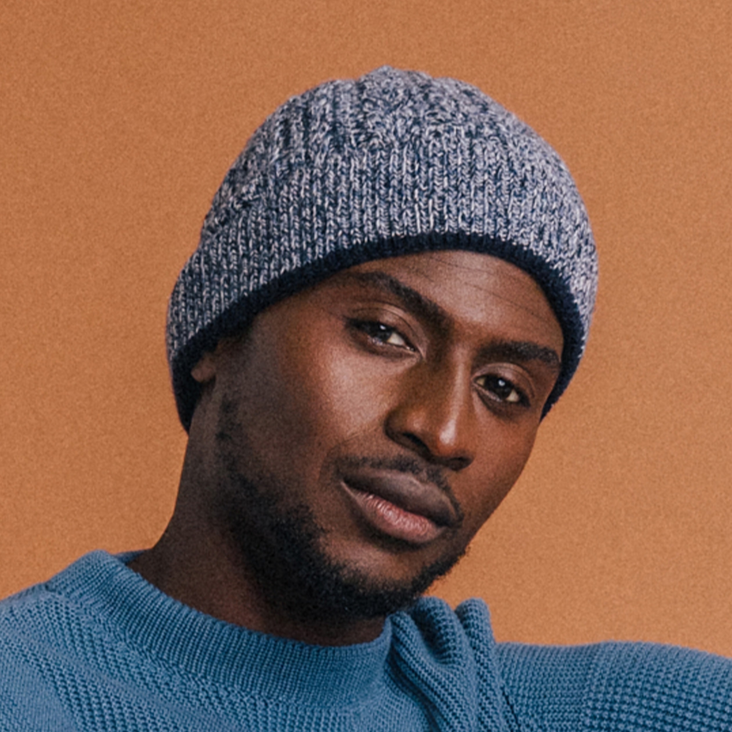 Bonnet fabriqu&eacute; en France bleu fonc&eacute; homme