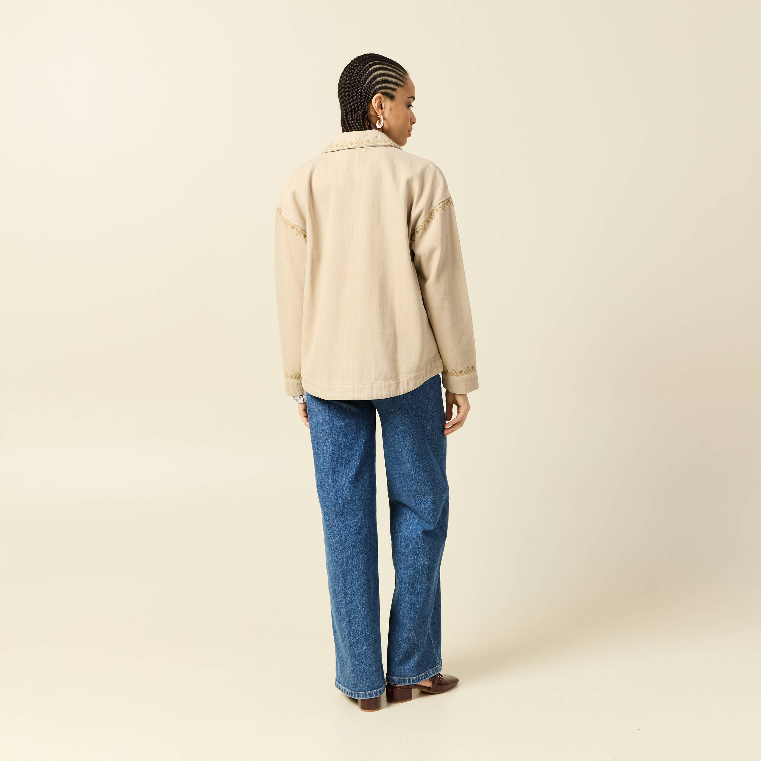 Blouson boutonn&eacute; brod&eacute; beige femme