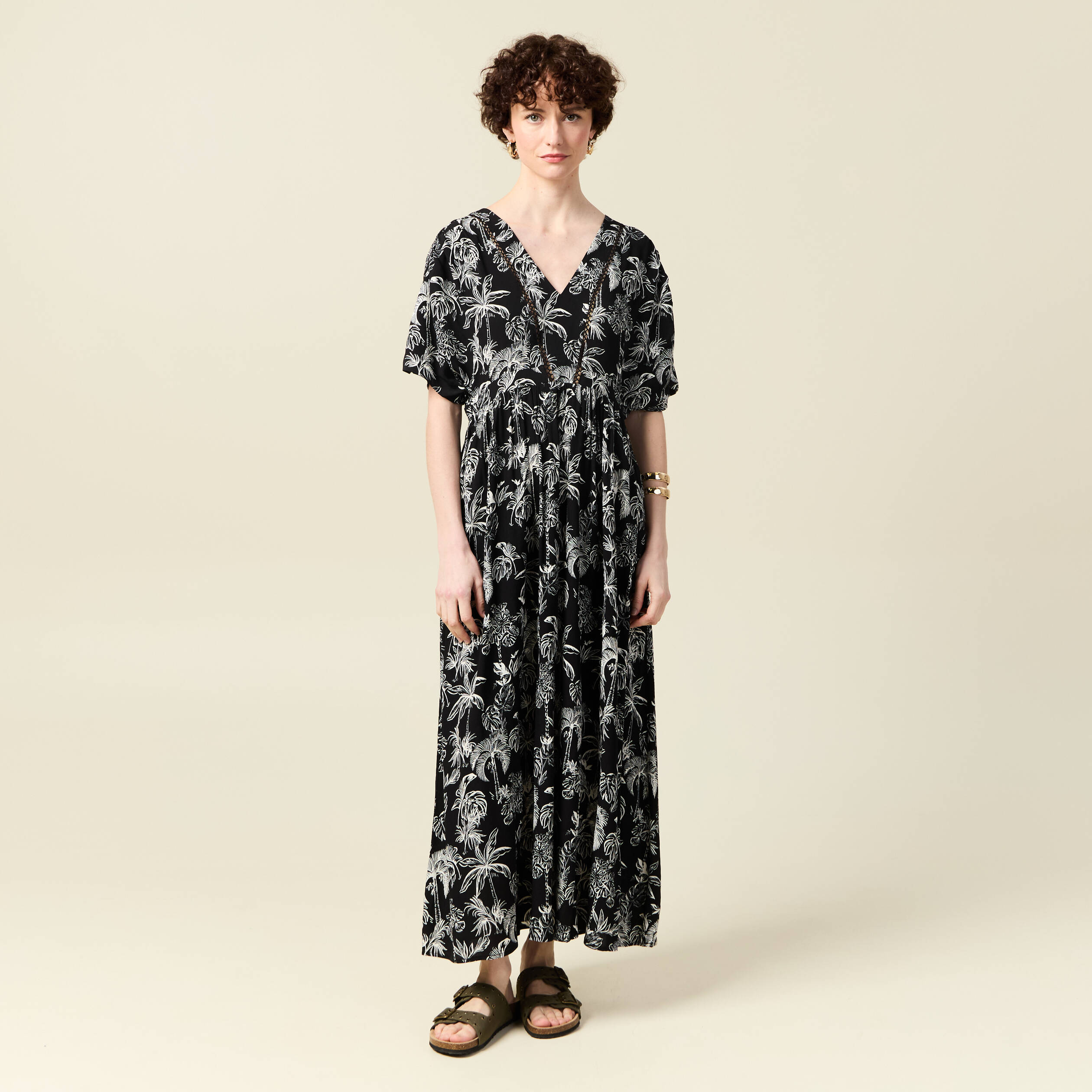 robe longue droite dos en v noir femme Robe longue droite dos en V noir femme