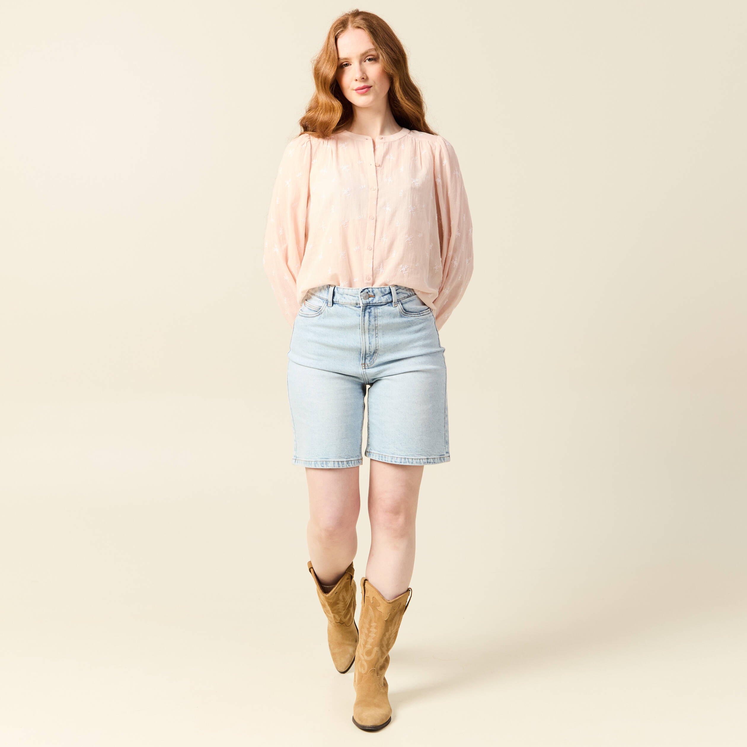 blouse manches longues brodee rose poudree femme Blouse manches longues brodée rose poudrée femme