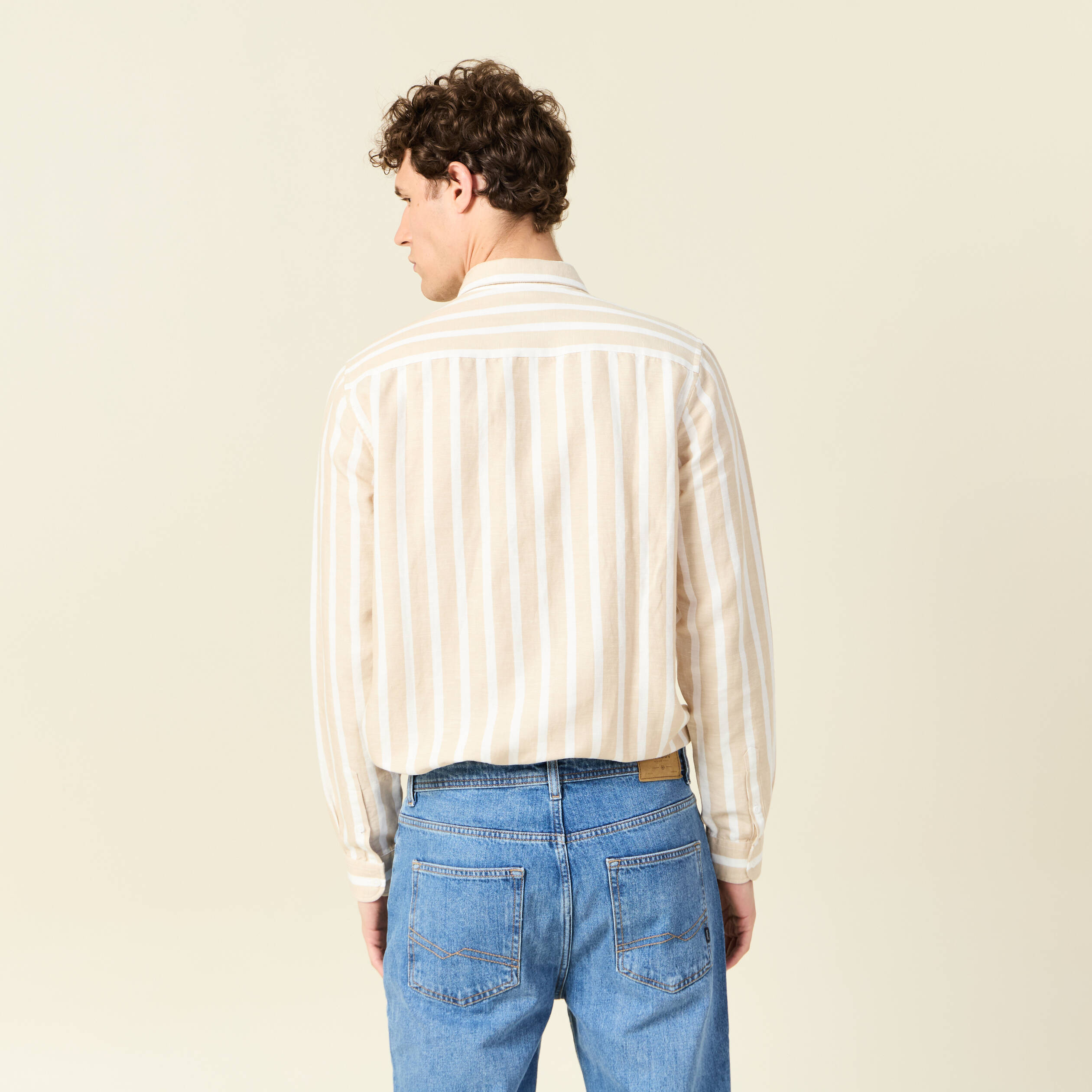 Col ray&eacute; manches longues col classique sable homme