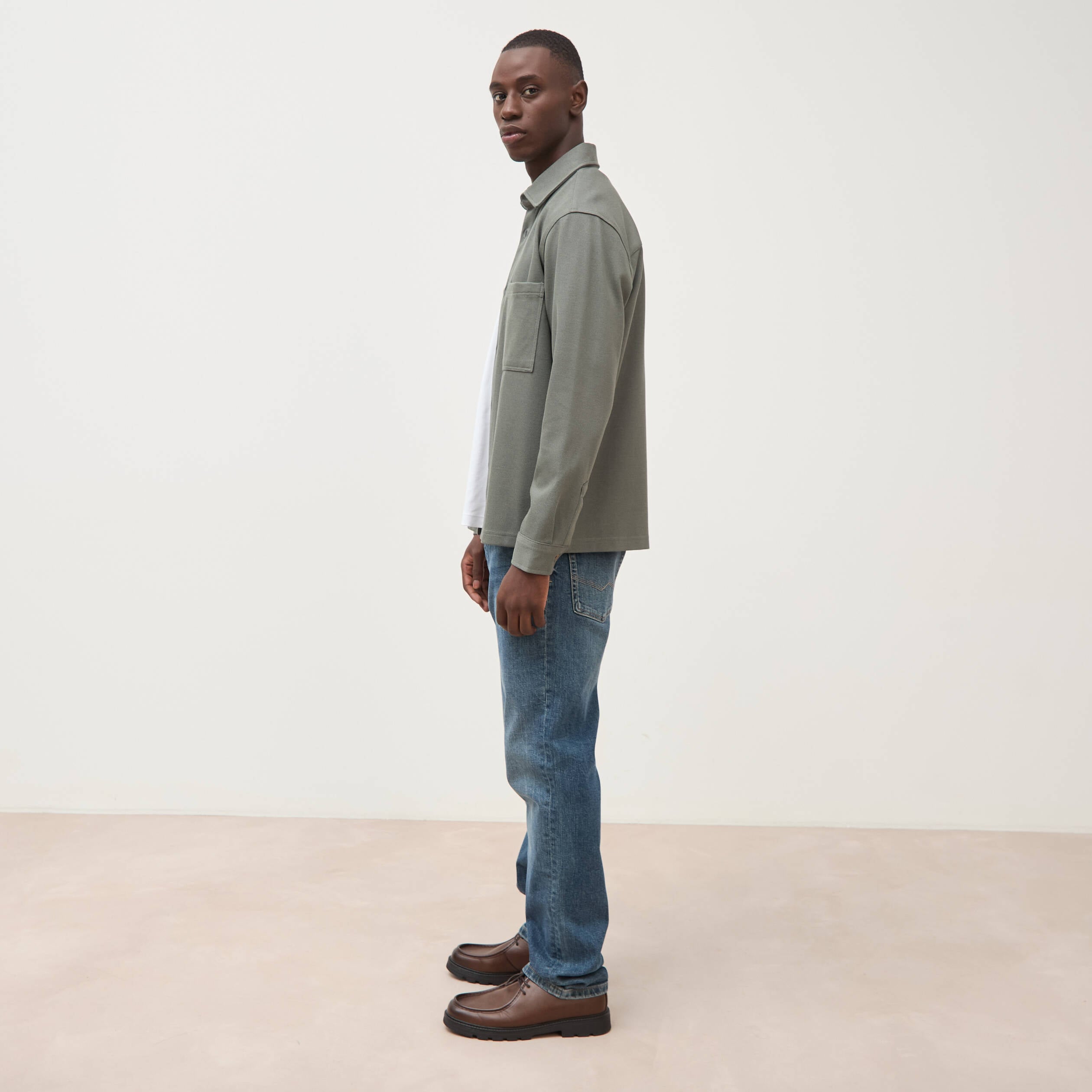 Surchemise droite col am&eacute;ricain vert kaki homme